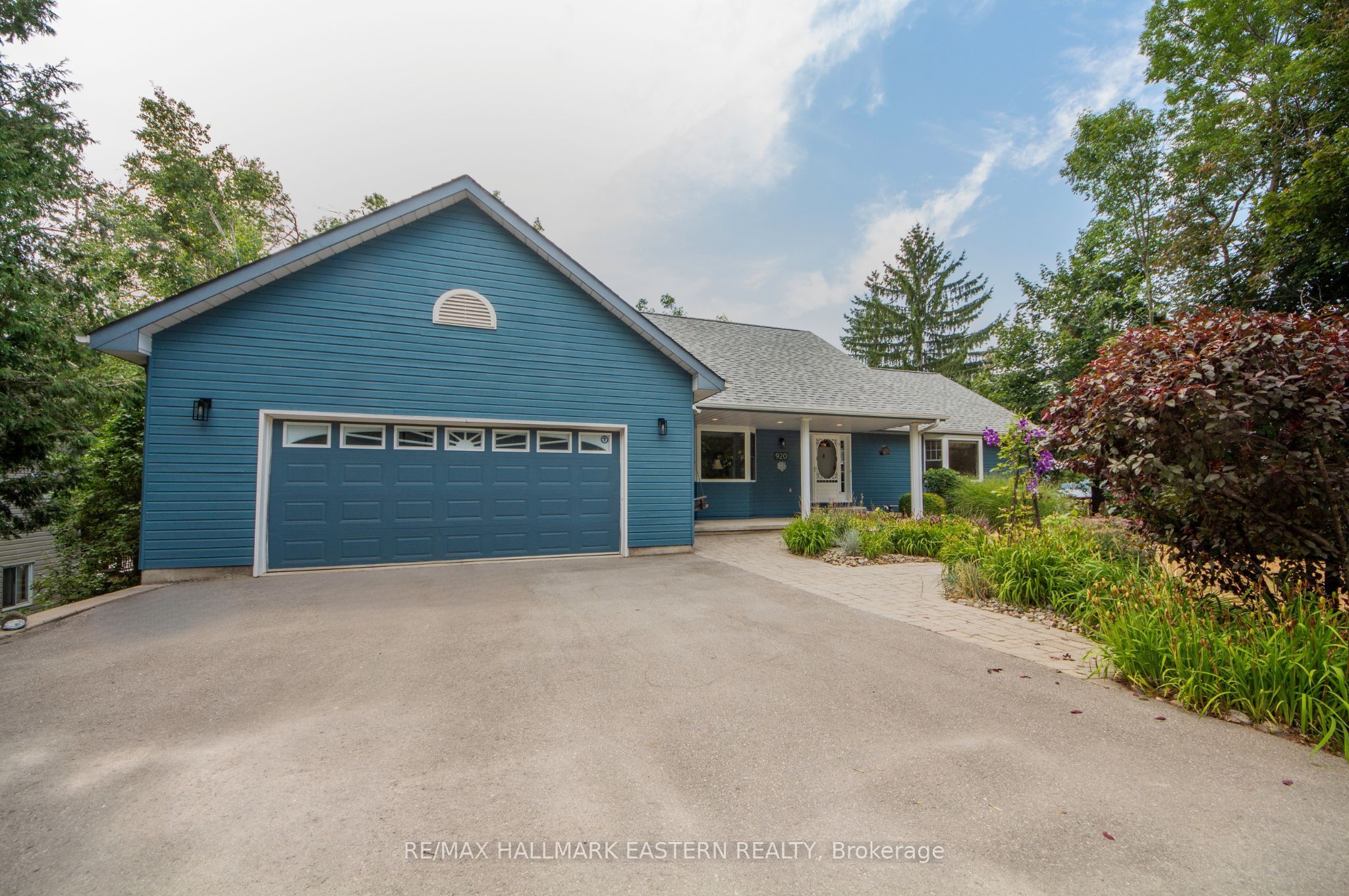 920 Westlake Drive Property Photo 1