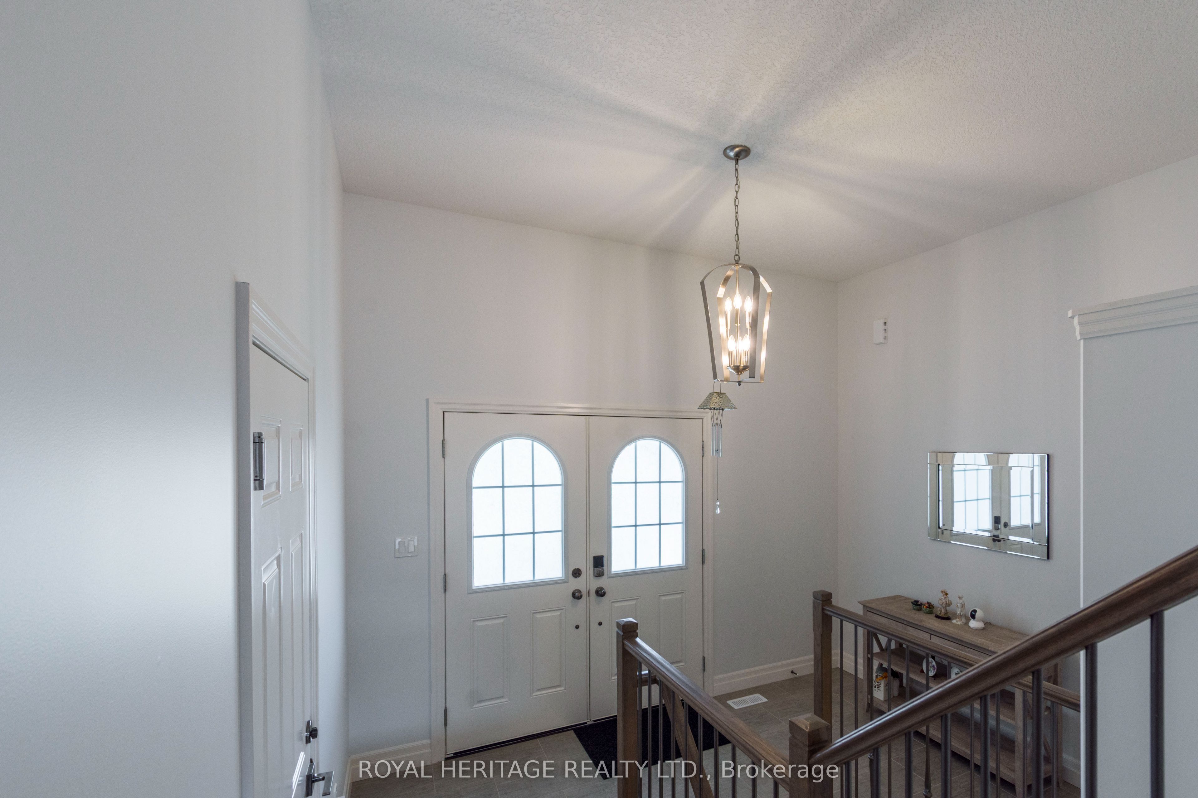 151 Rollins Drive Property Photo 5