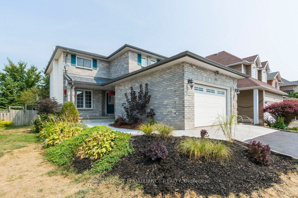 14 Sherwood Crescent Property Photo 1