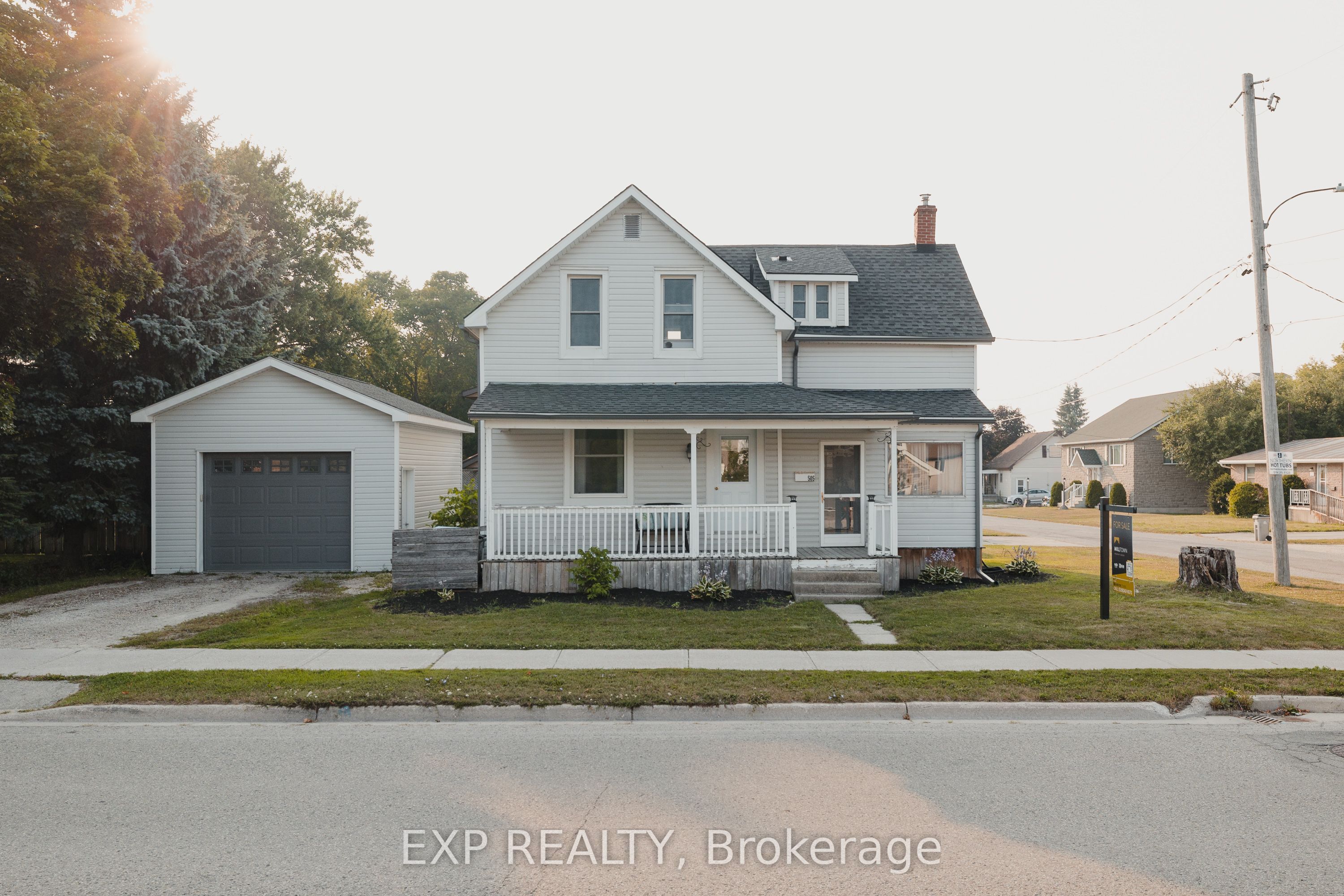 505 Wallace Avenue S Property Photo 1