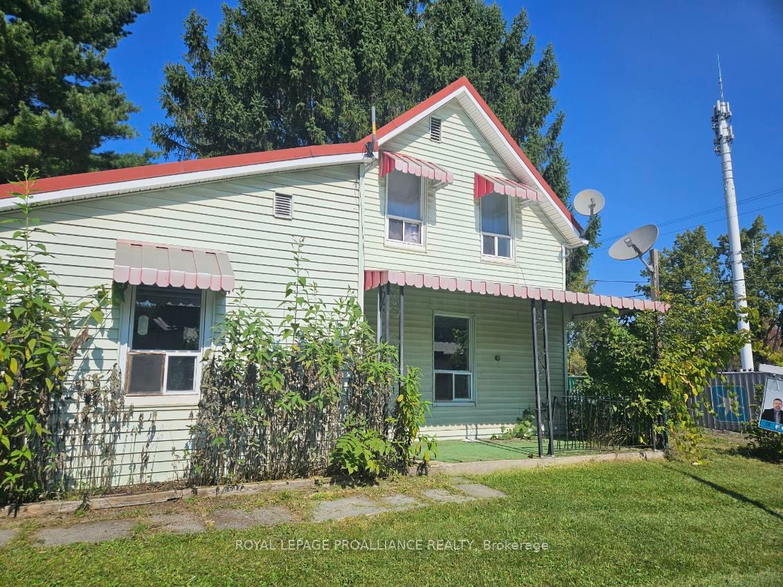 100 James Street N Property Photo 1