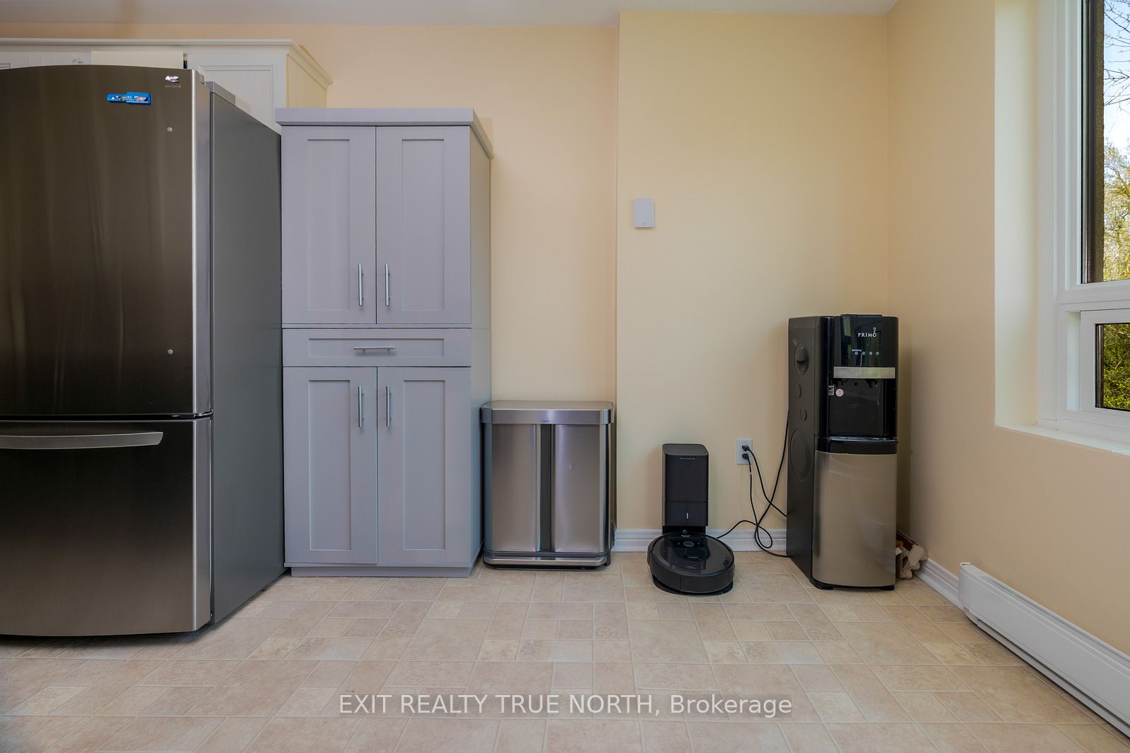 850 6th Street E 204 Property Photo 10