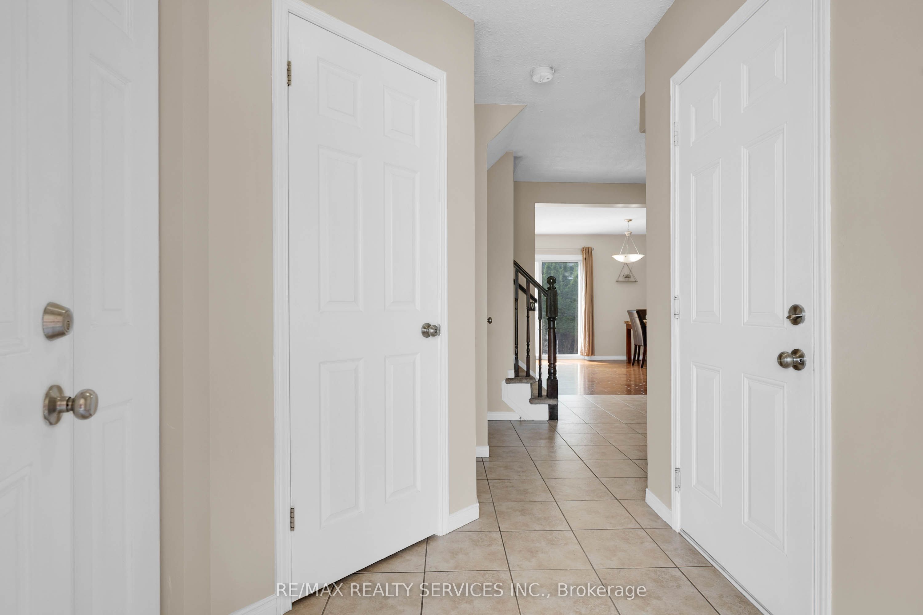 36 Fallowfield Drive Property Photo 5