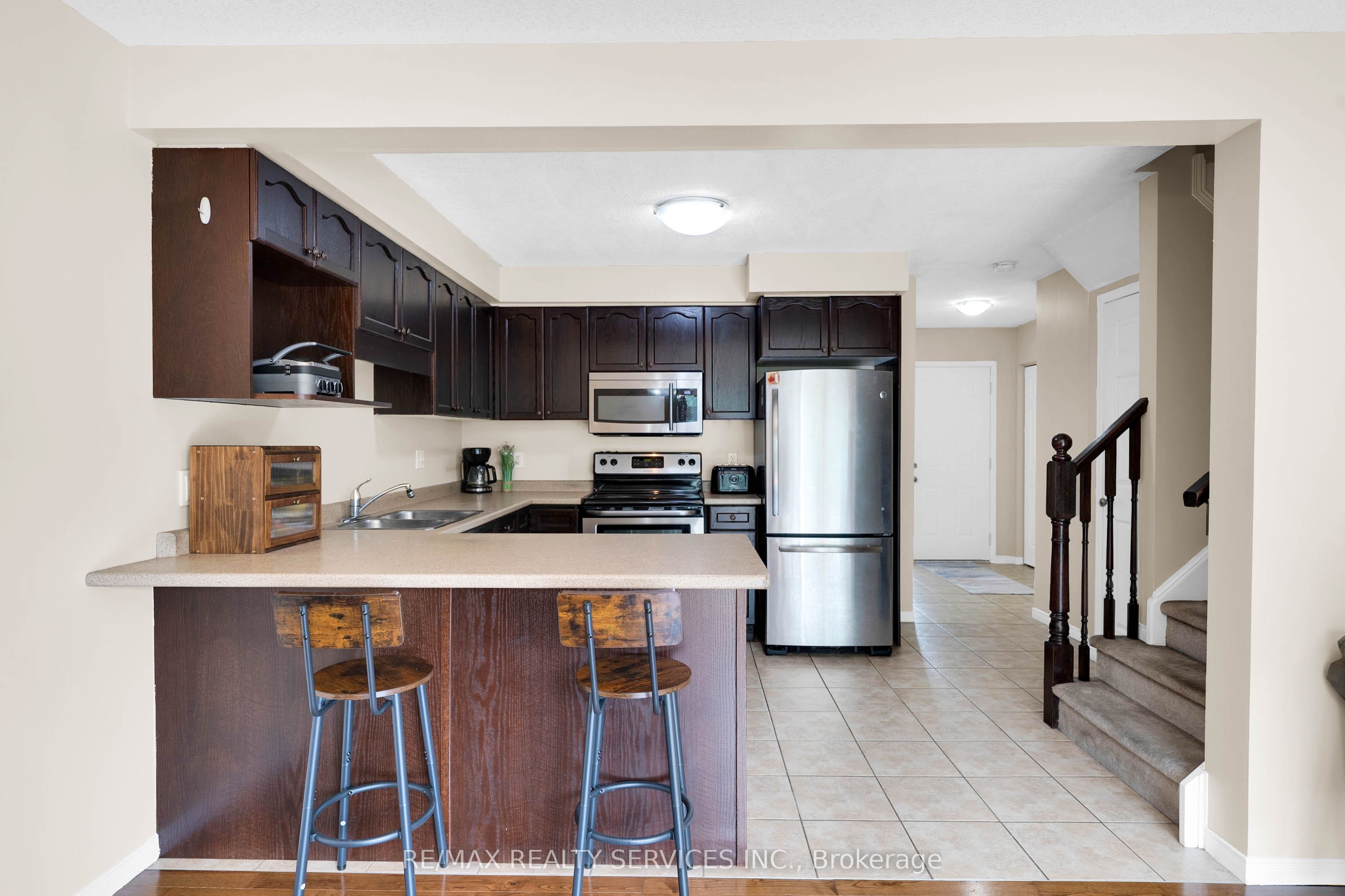 36 Fallowfield Drive Property Photo 13