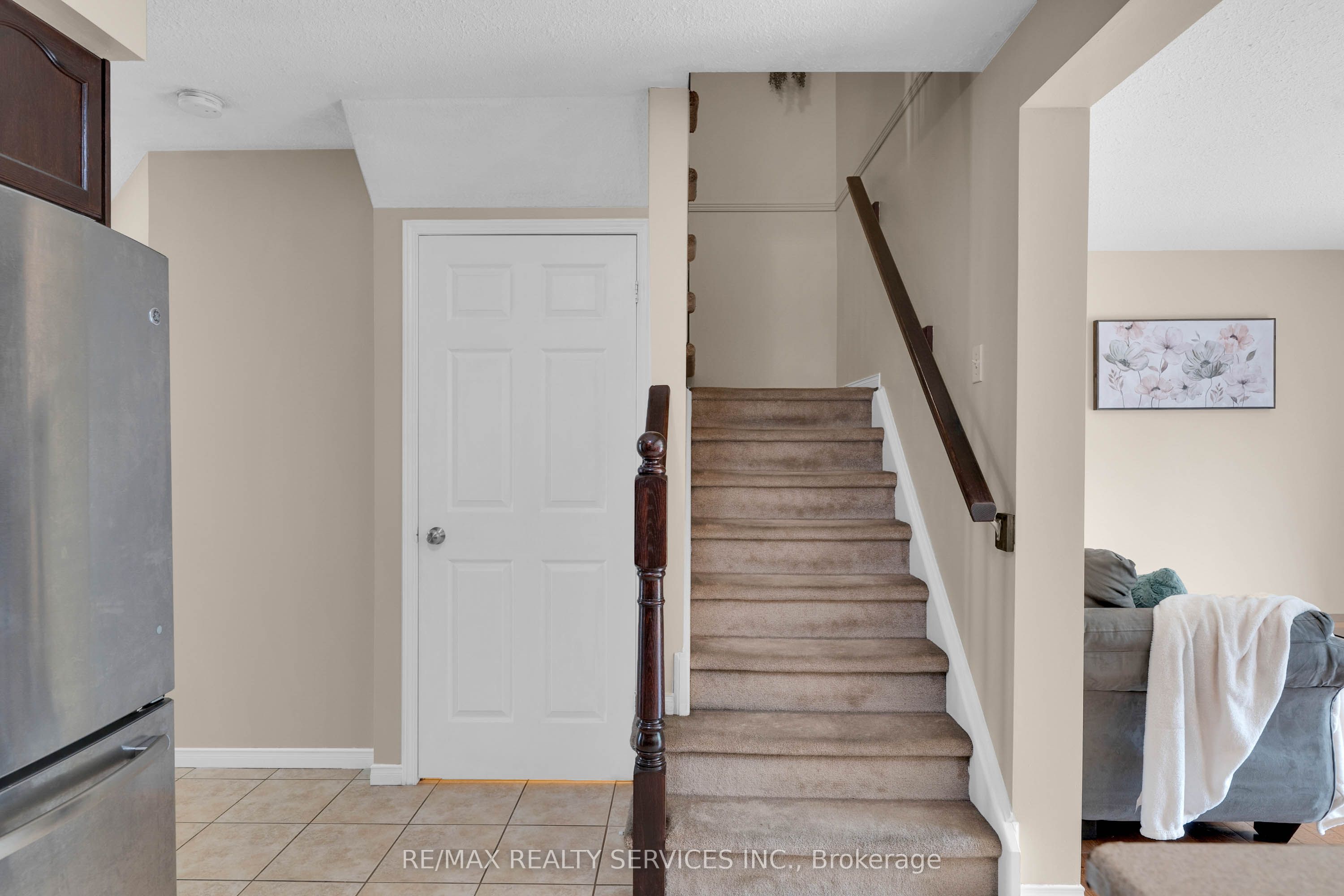 36 Fallowfield Drive Property Photo 16