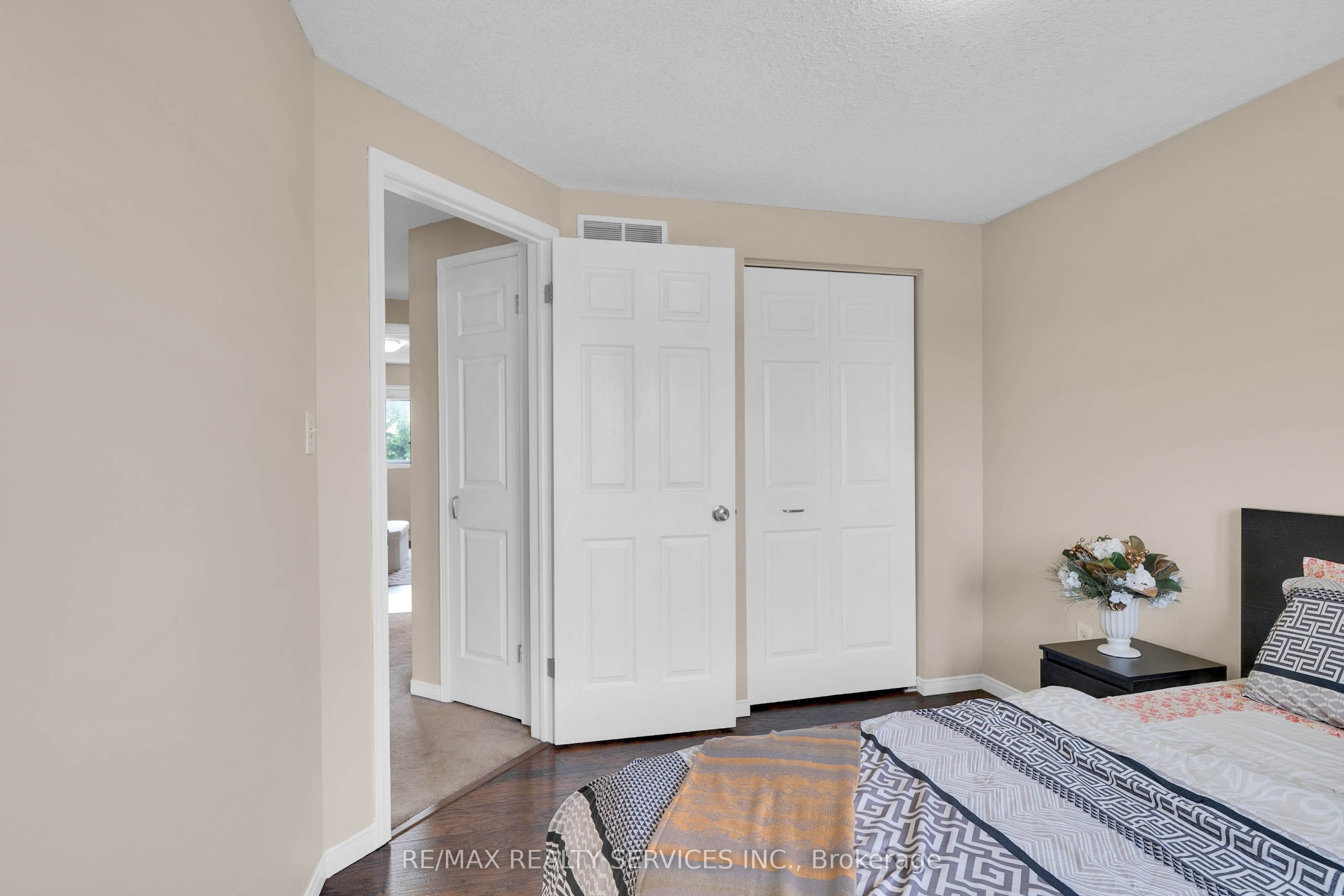 36 Fallowfield Drive Property Photo 24