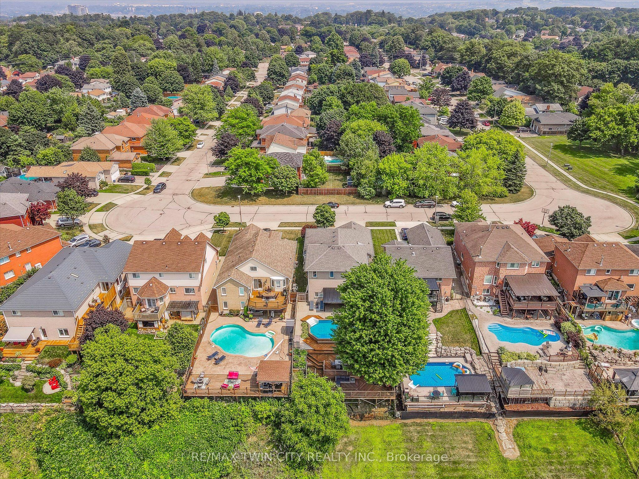 114 Delavan Drive Property Photo 4