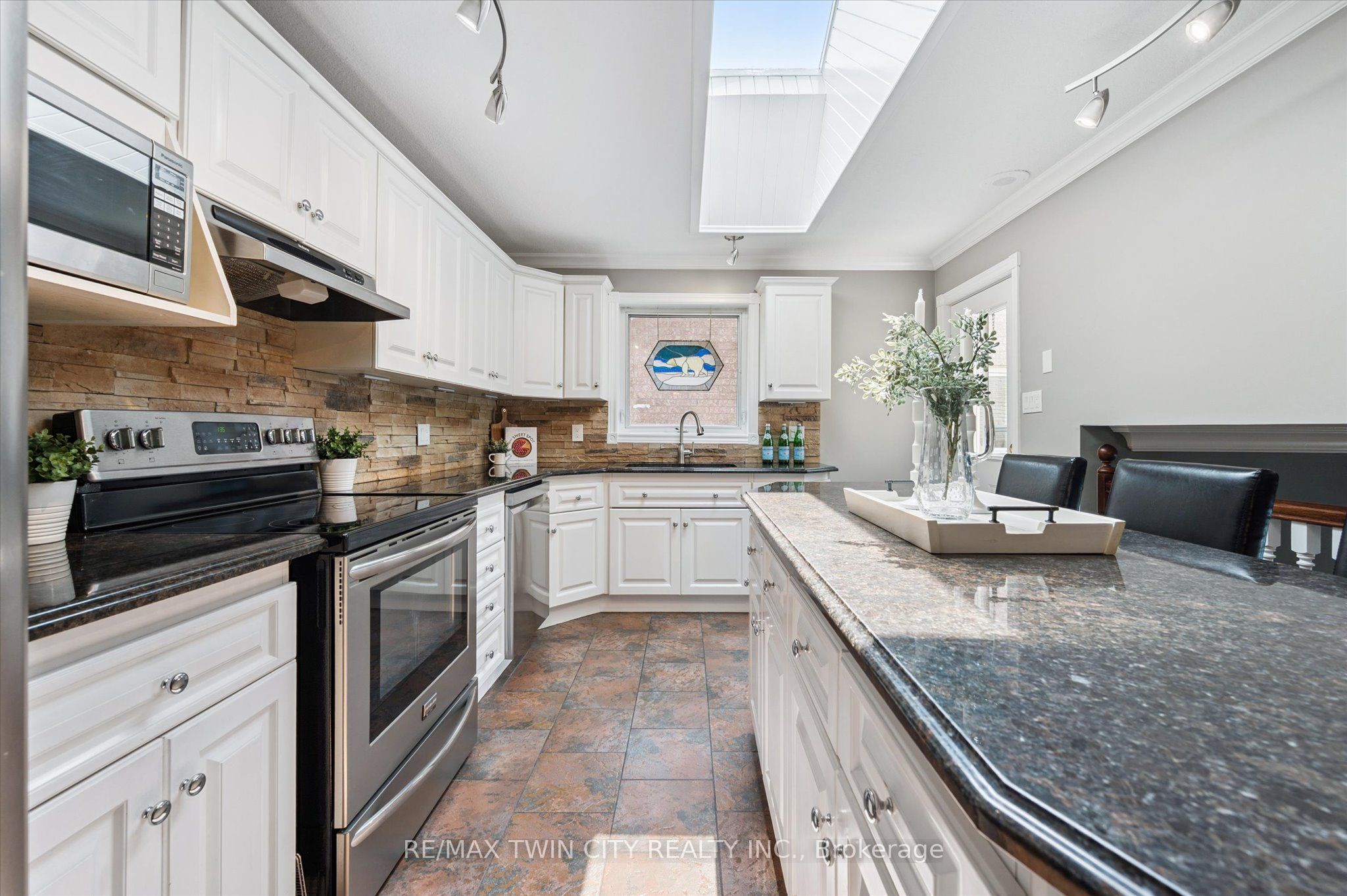 114 Delavan Drive Property Photo 16