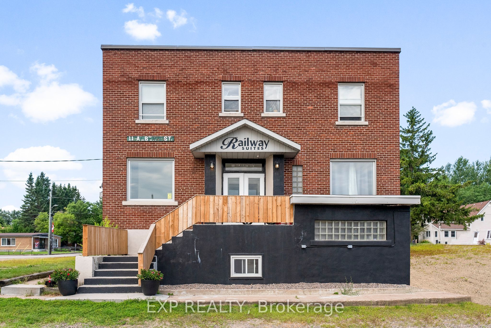 11 Albert Street Property Photo 1