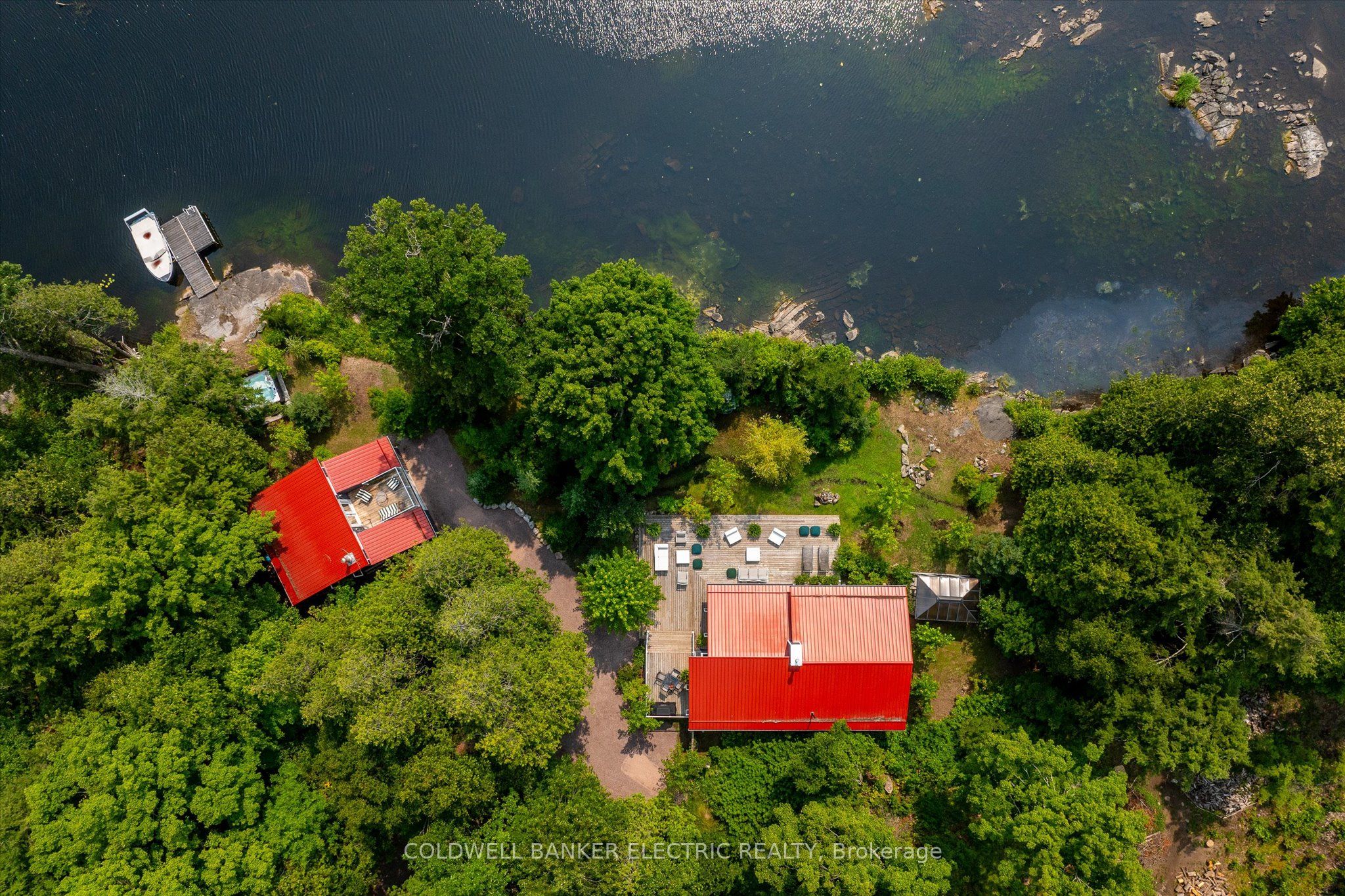 411 Fidlar Glen Road Property Photo 1