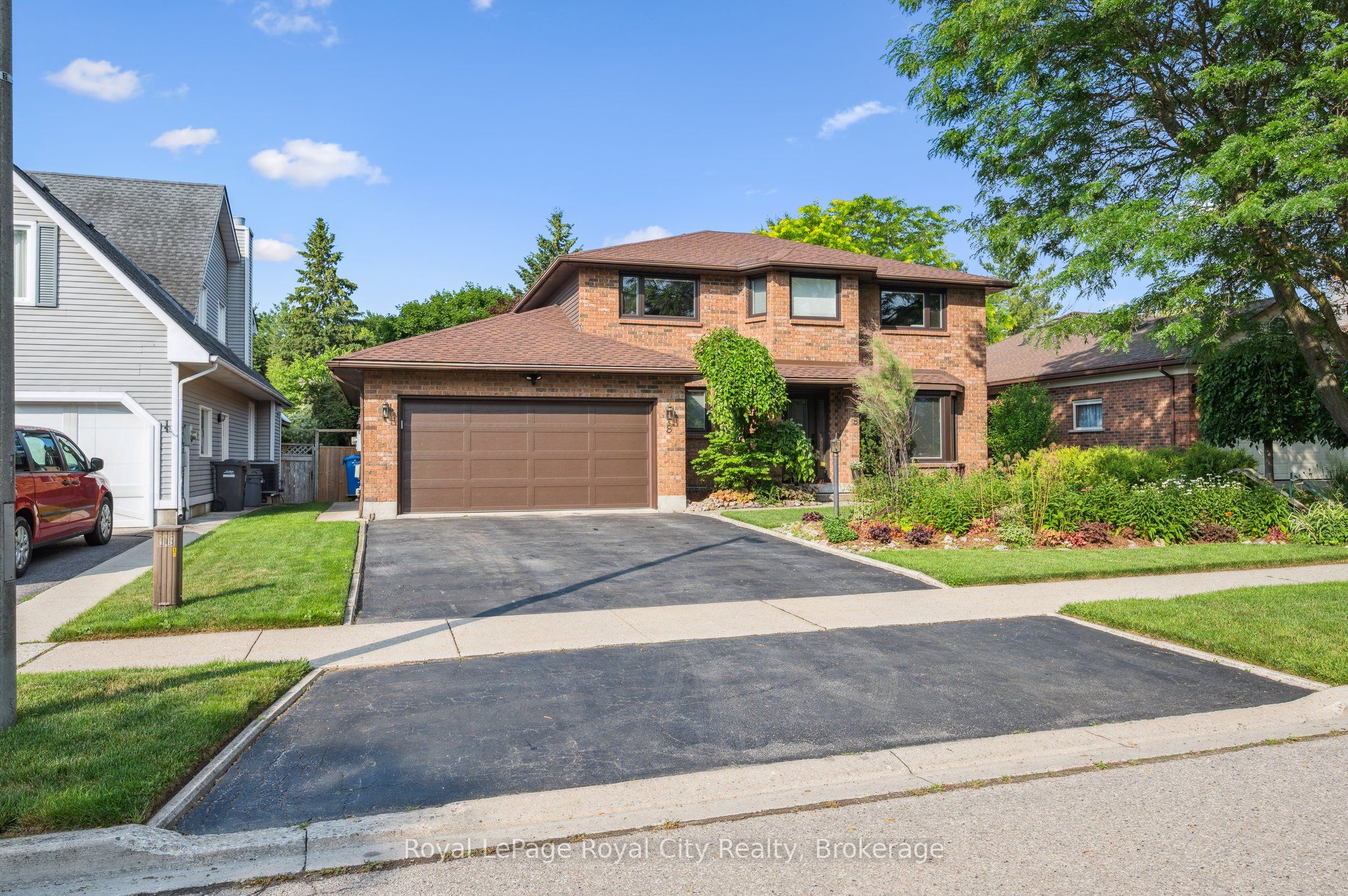 8 Forster Drive Property Photo 1