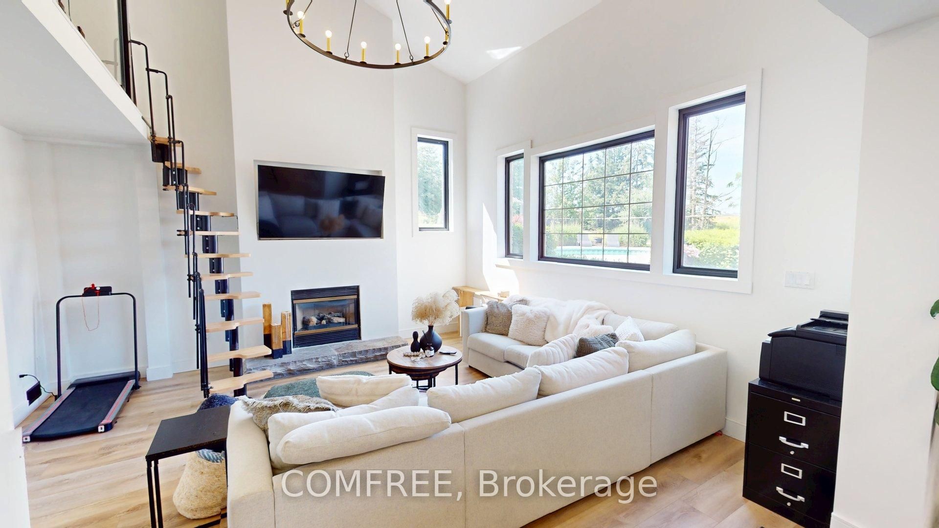 477 Fairview Street Property Photo 13