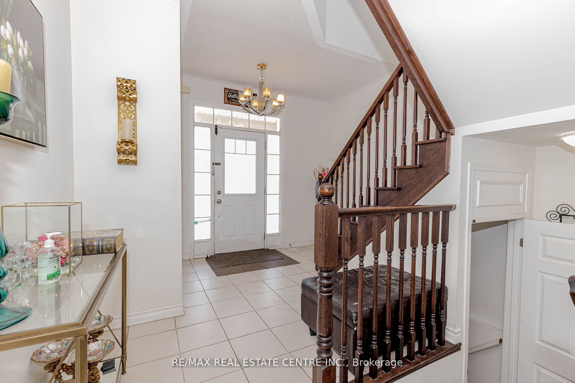 340 Shady Glen Crescent Property Photo 4