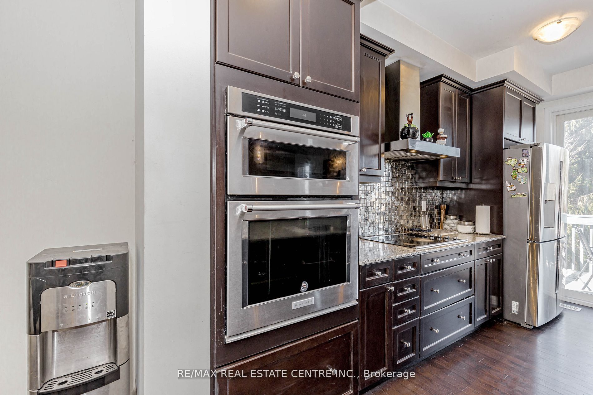 340 Shady Glen Crescent Property Photo 8