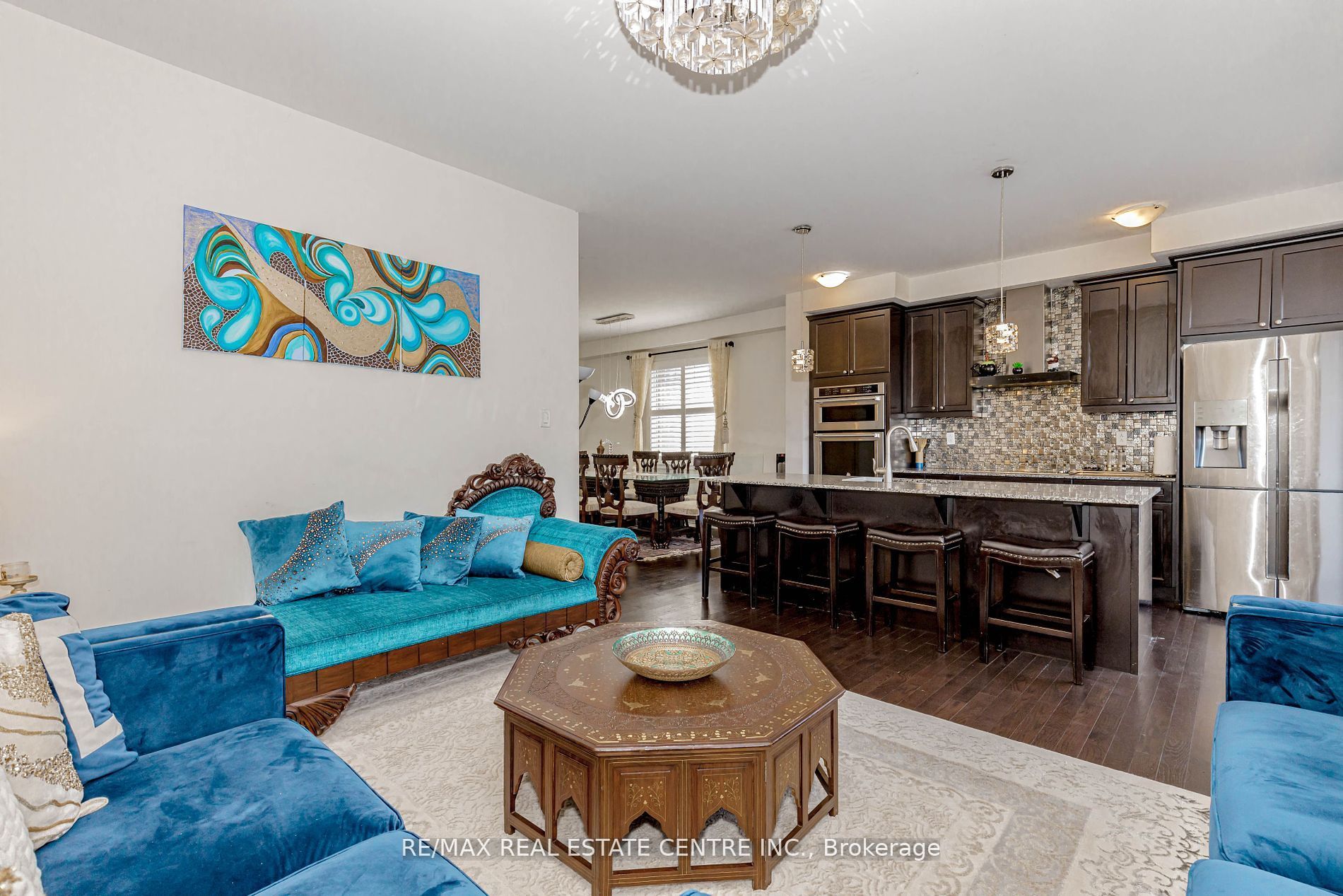 340 Shady Glen Crescent Property Photo 10