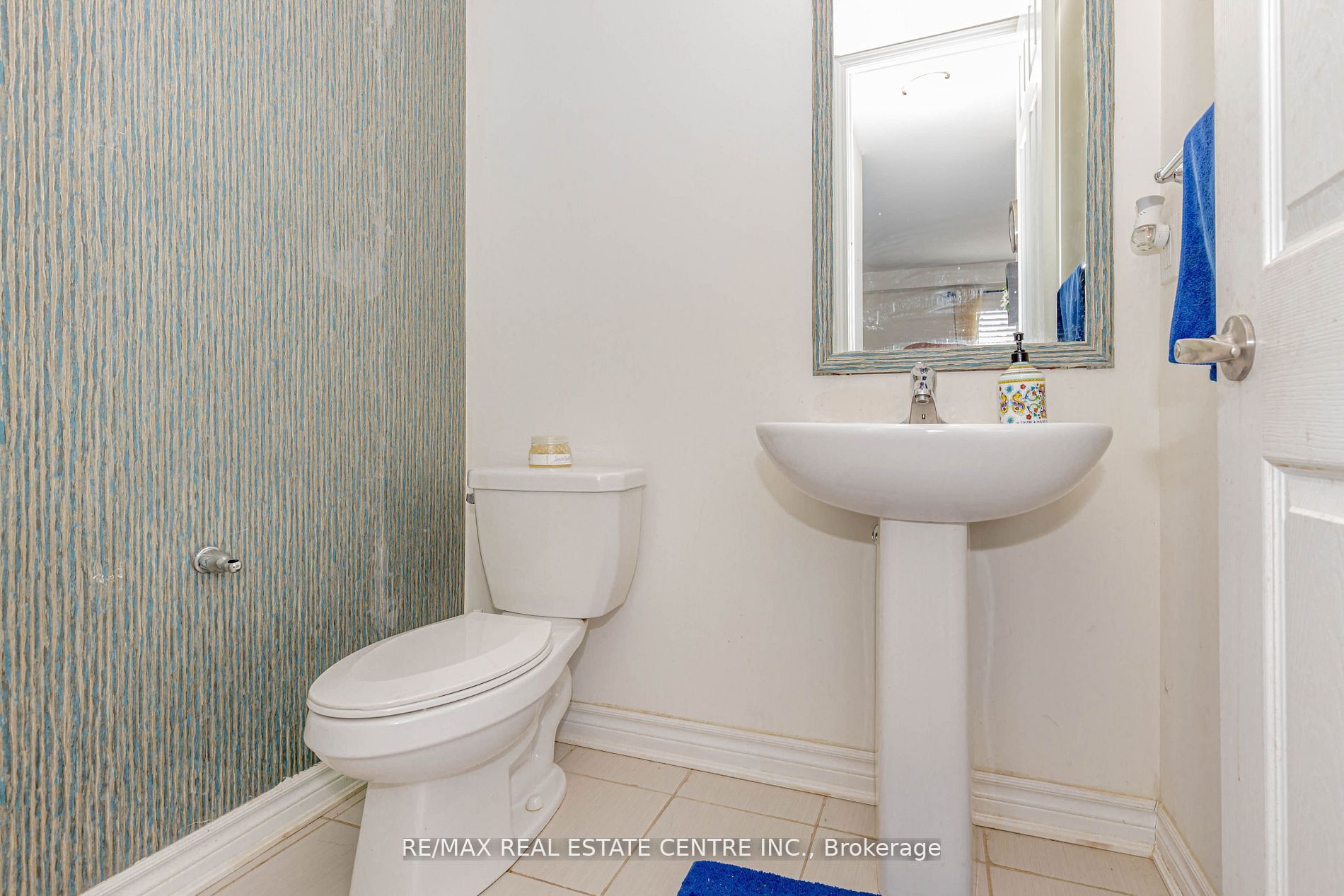 340 Shady Glen Crescent Property Photo 11