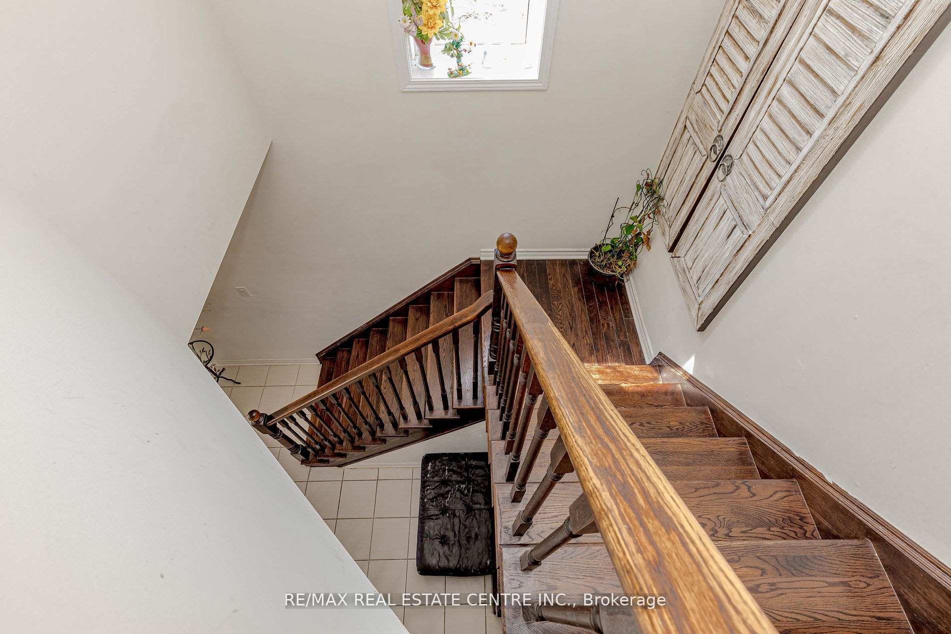 340 Shady Glen Crescent Property Photo 14