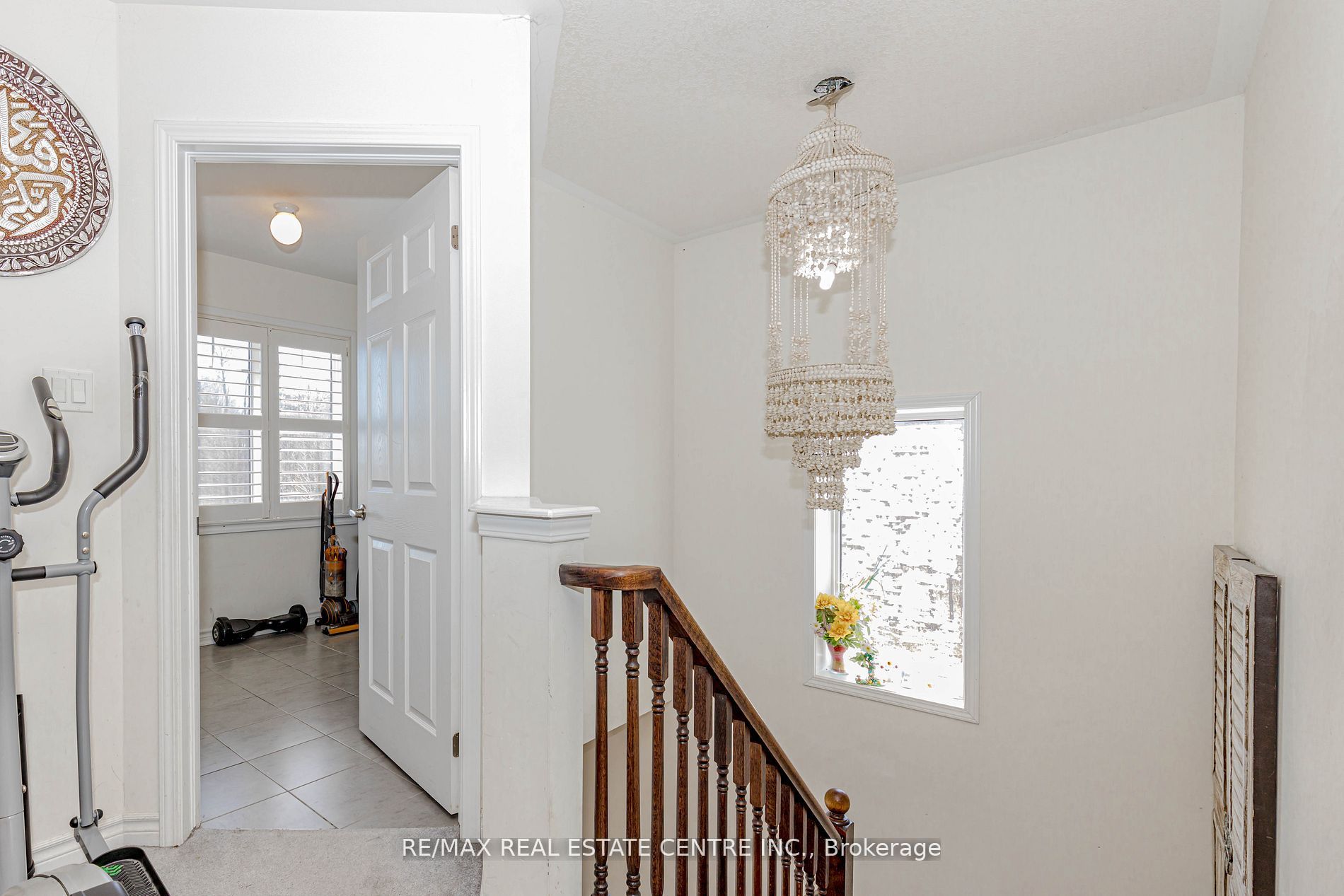 340 Shady Glen Crescent Property Photo 15