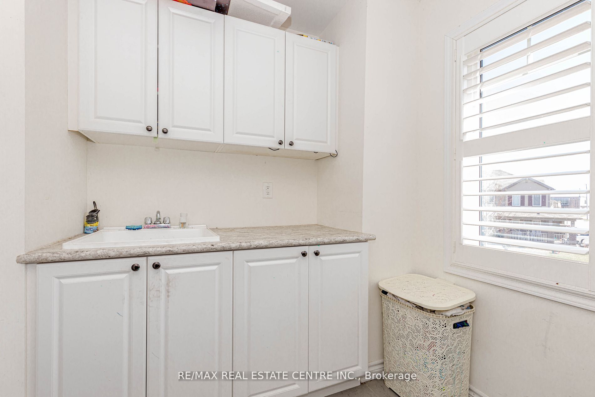 340 Shady Glen Crescent Property Photo 25