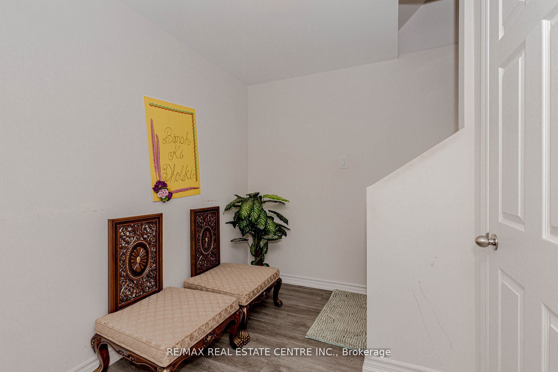 340 Shady Glen Crescent Property Photo 34