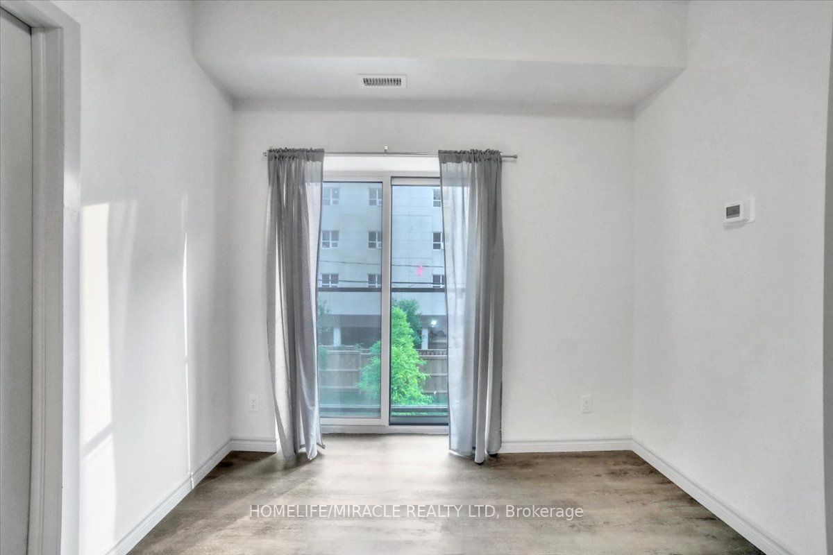 269 Sunview Street 205 Property Photo 9