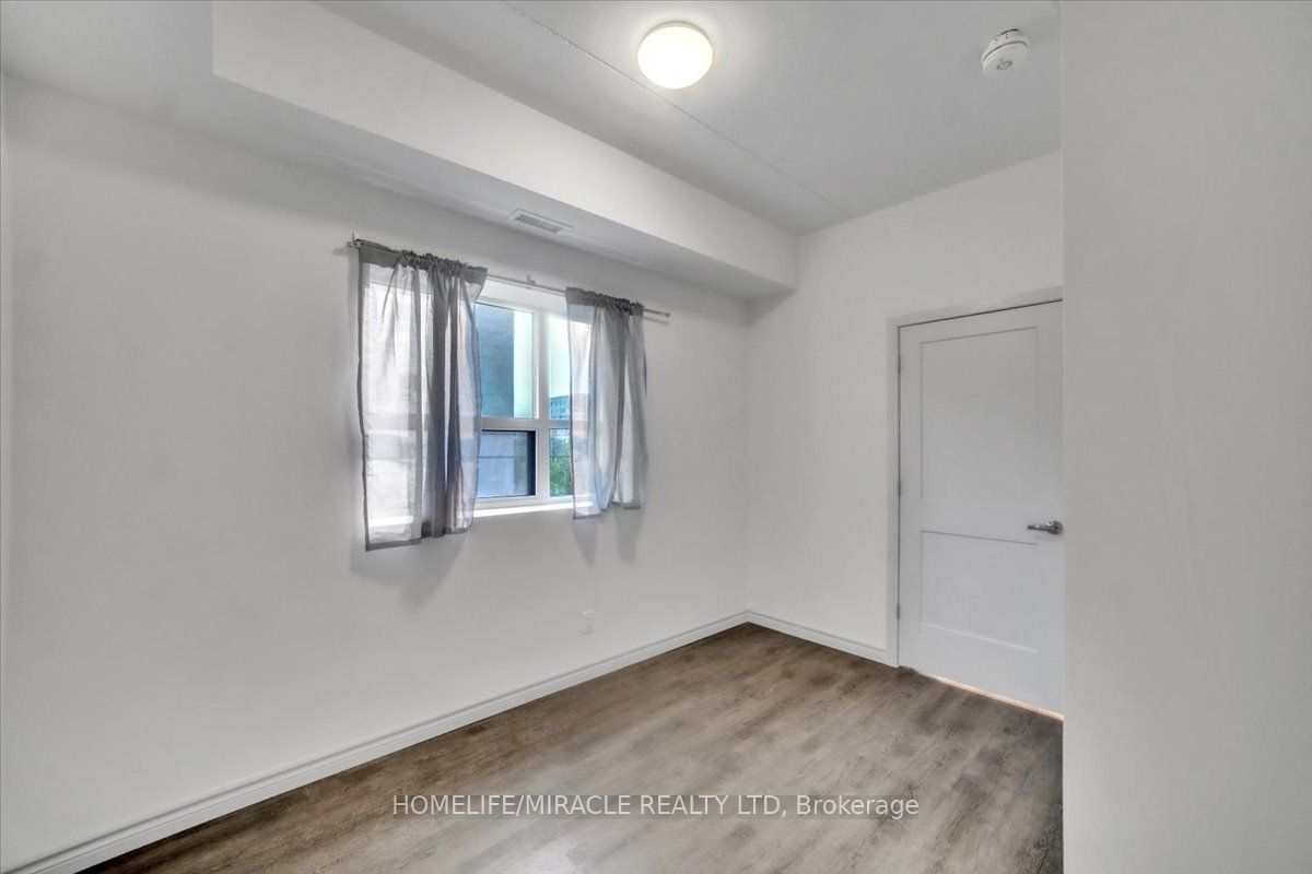 269 Sunview Street 205 Property Photo 23