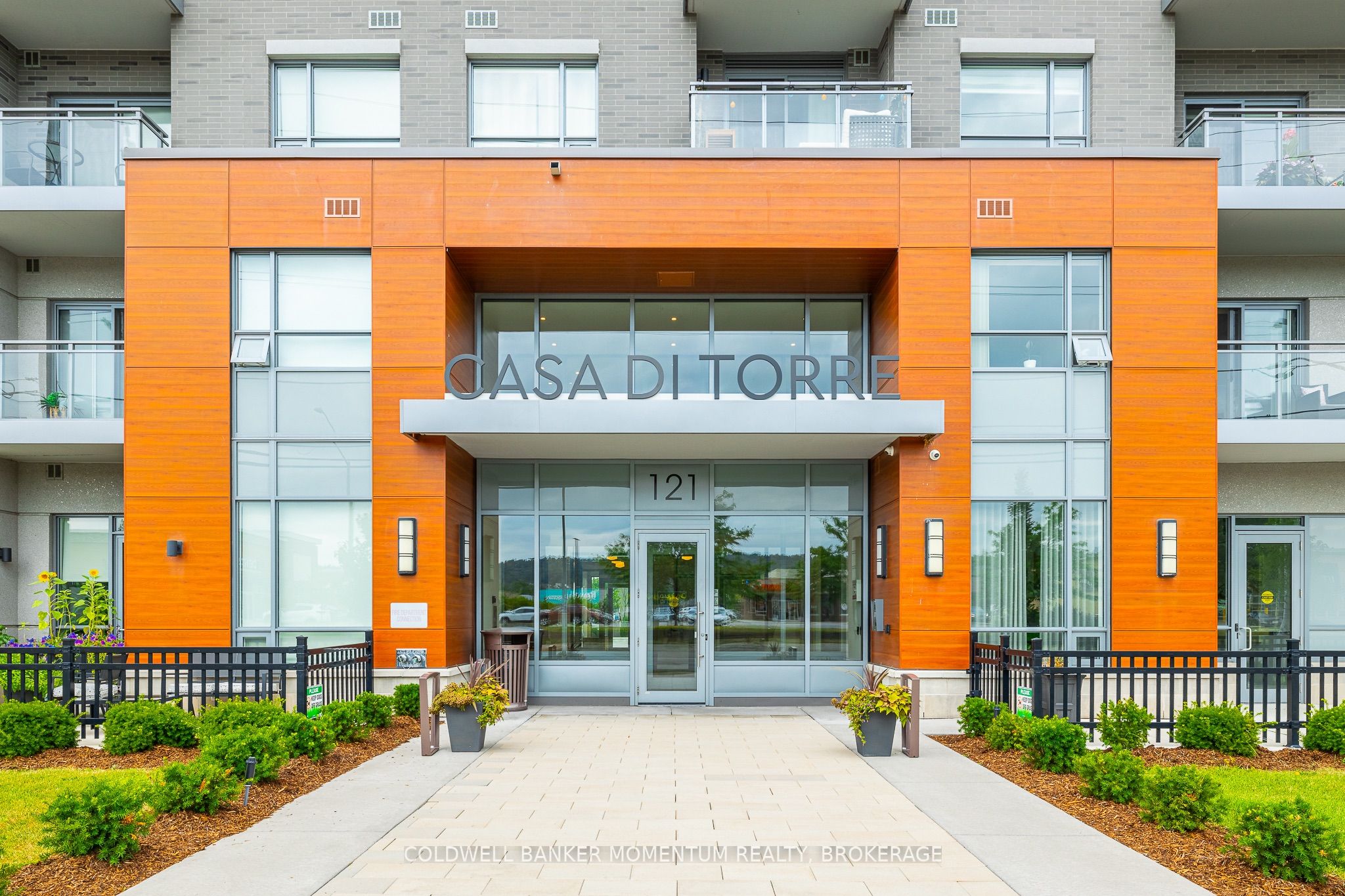 121 Highway 8 N/A 416 Property Photo 1