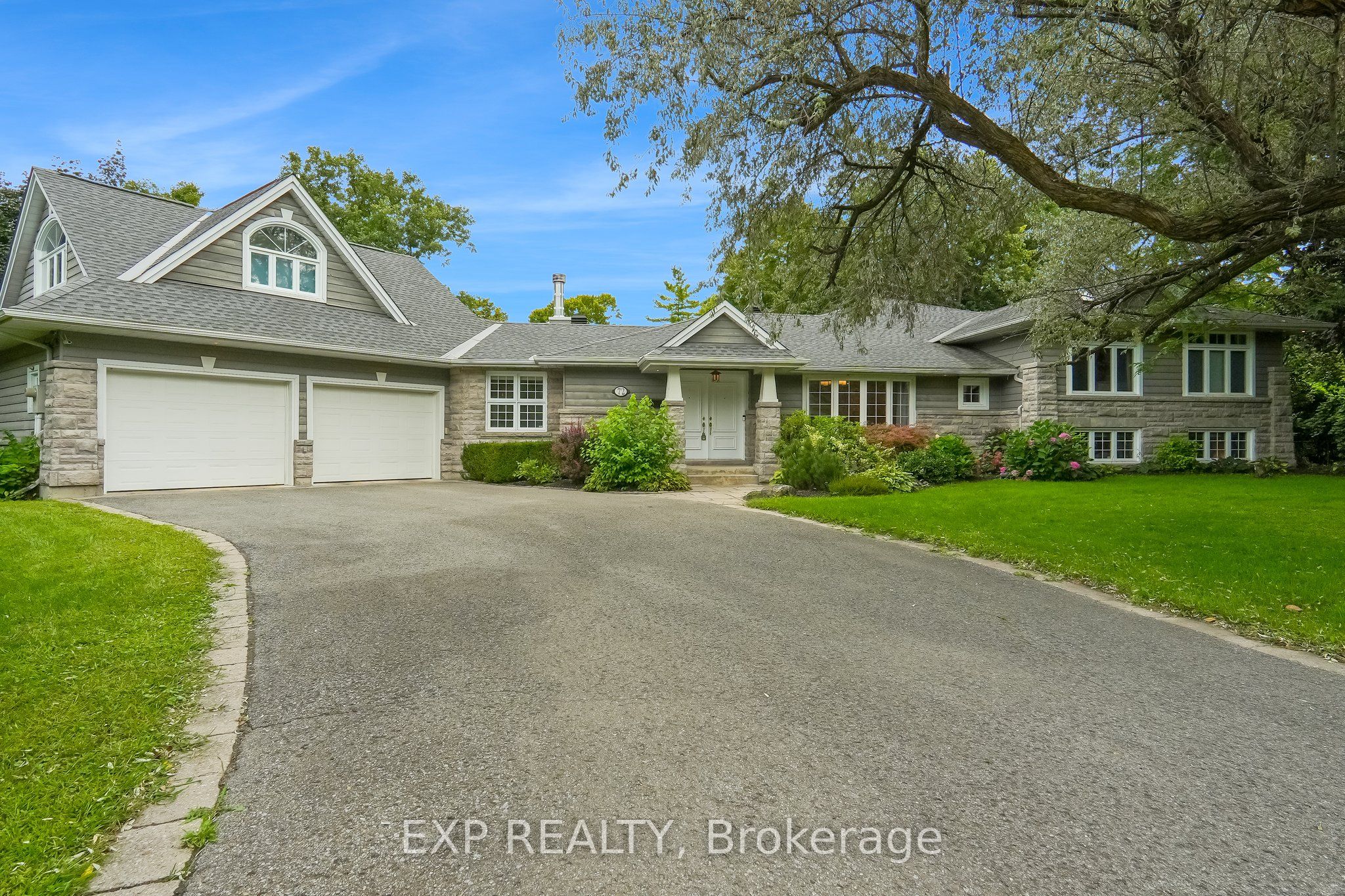 72 Delong Drive Property Photo 2