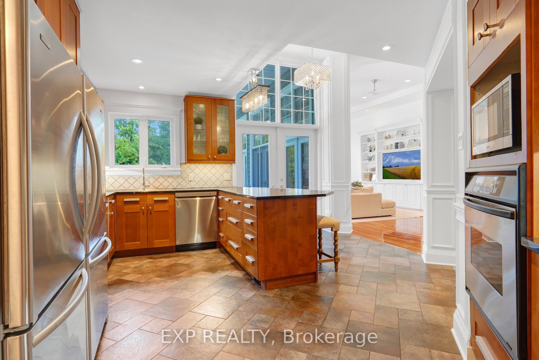 72 Delong Drive Property Photo 6