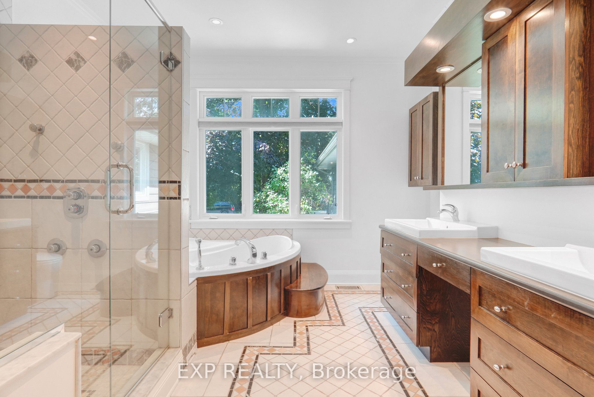 72 Delong Drive Property Photo 16