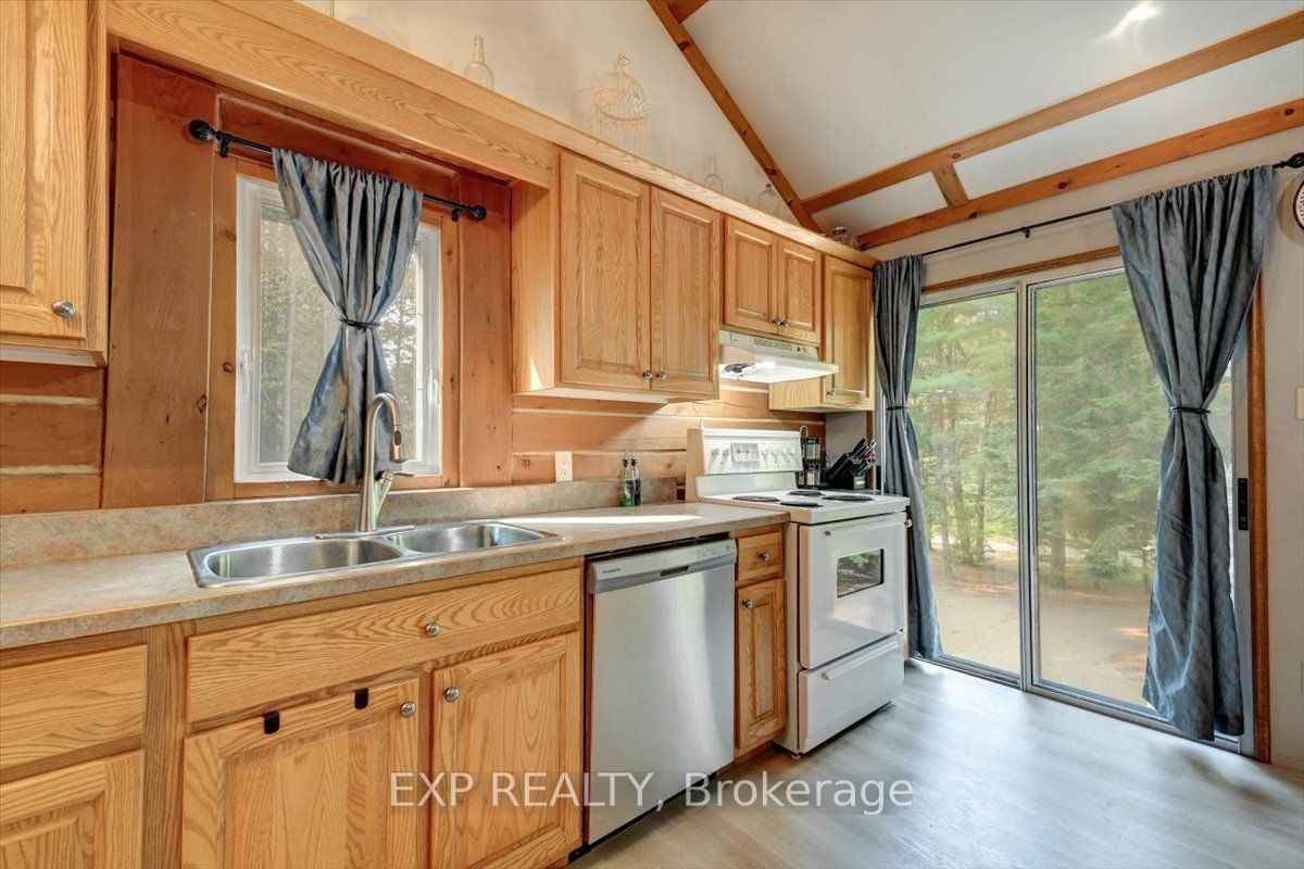 20 Egan Lane Property Photo 6