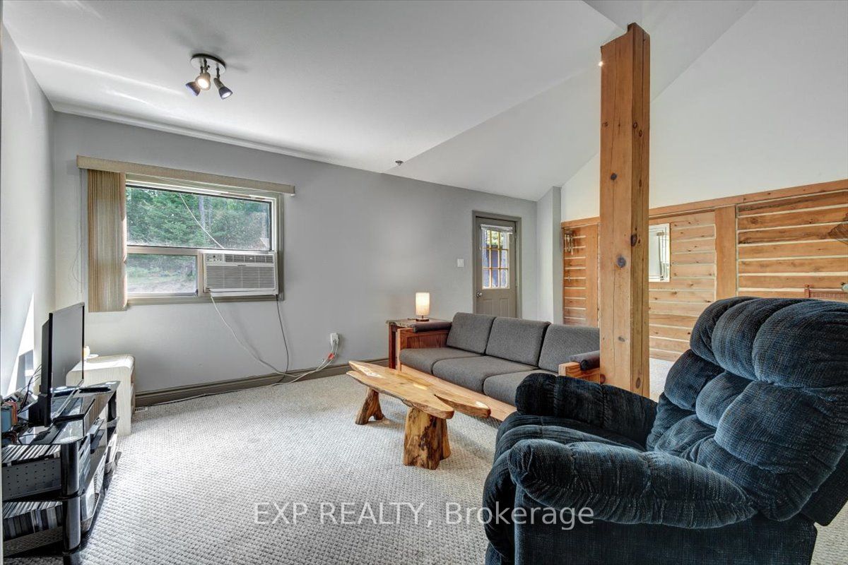 20 Egan Lane Property Photo 8