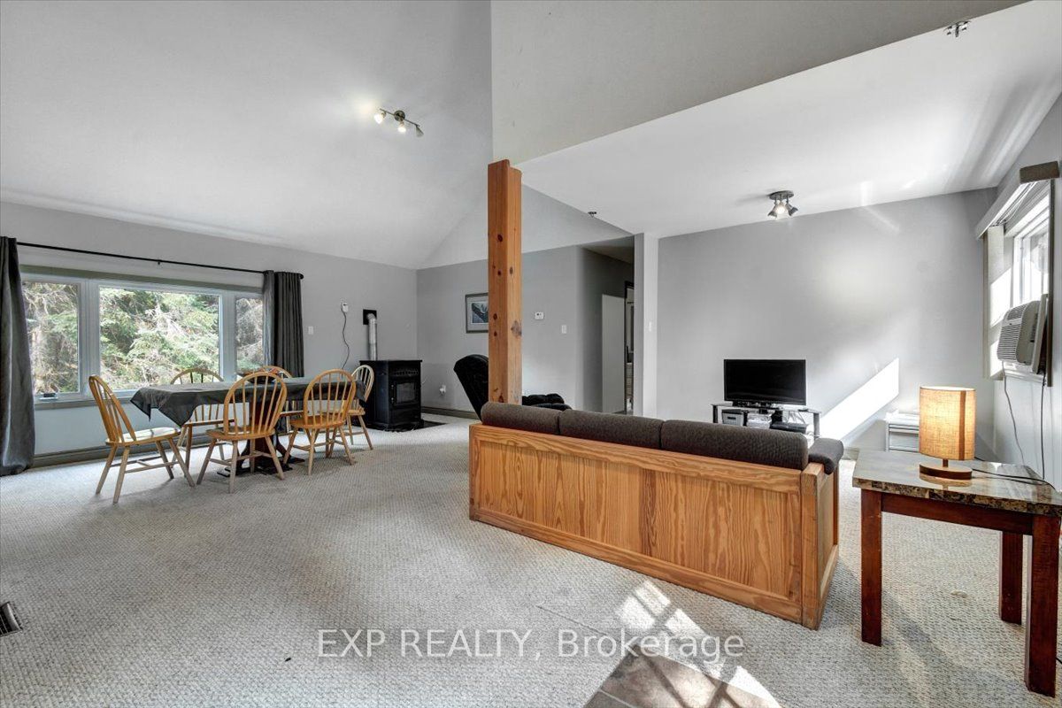 20 Egan Lane Property Photo 9