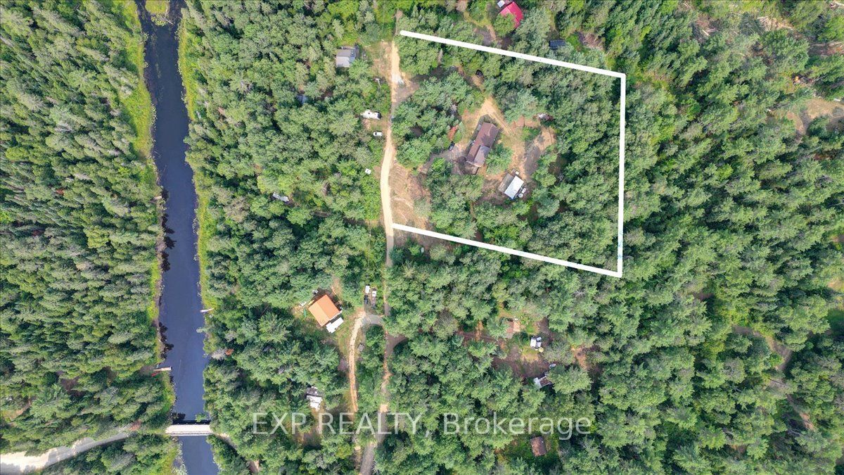 20 Egan Lane Property Photo 44