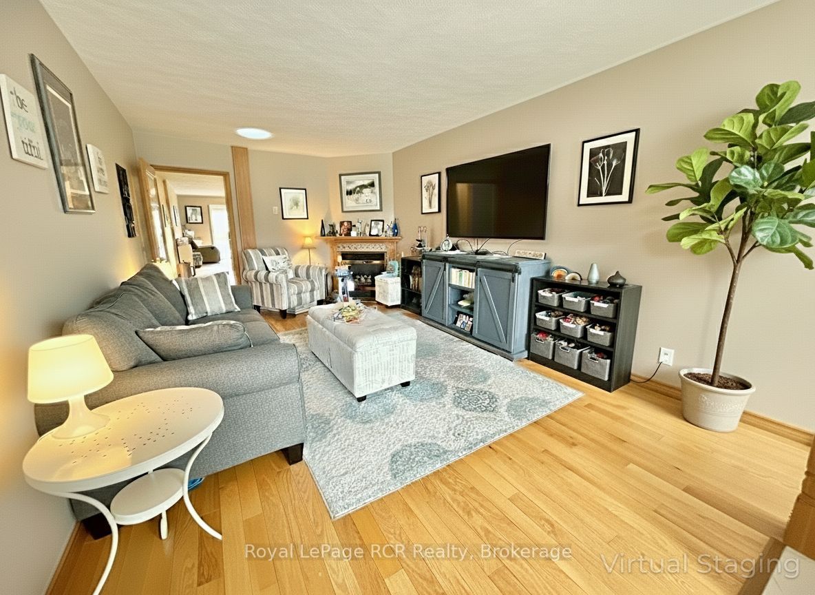 872 9th A East Avenue Property Photo 3