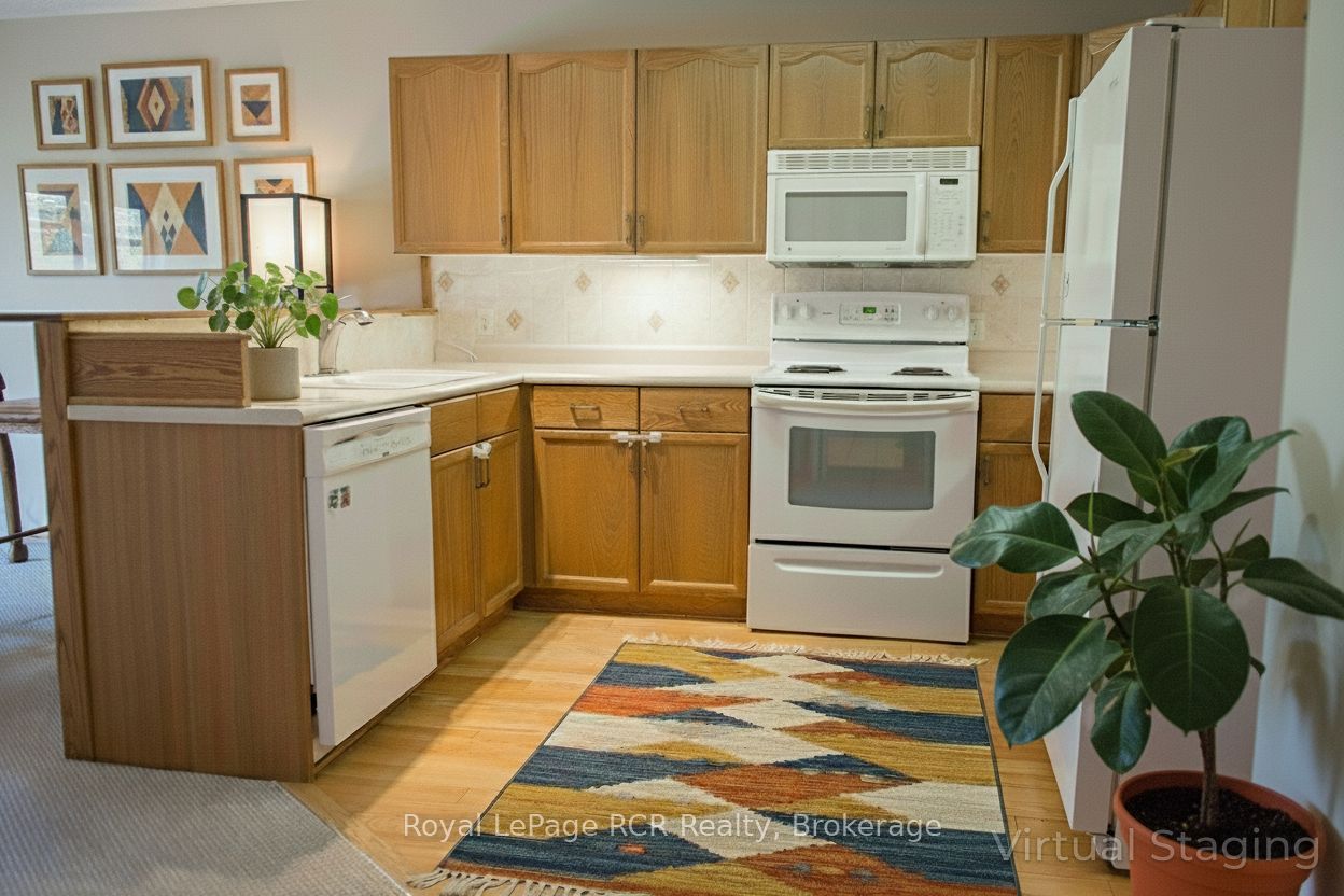 872 9th A East Avenue Property Photo 6