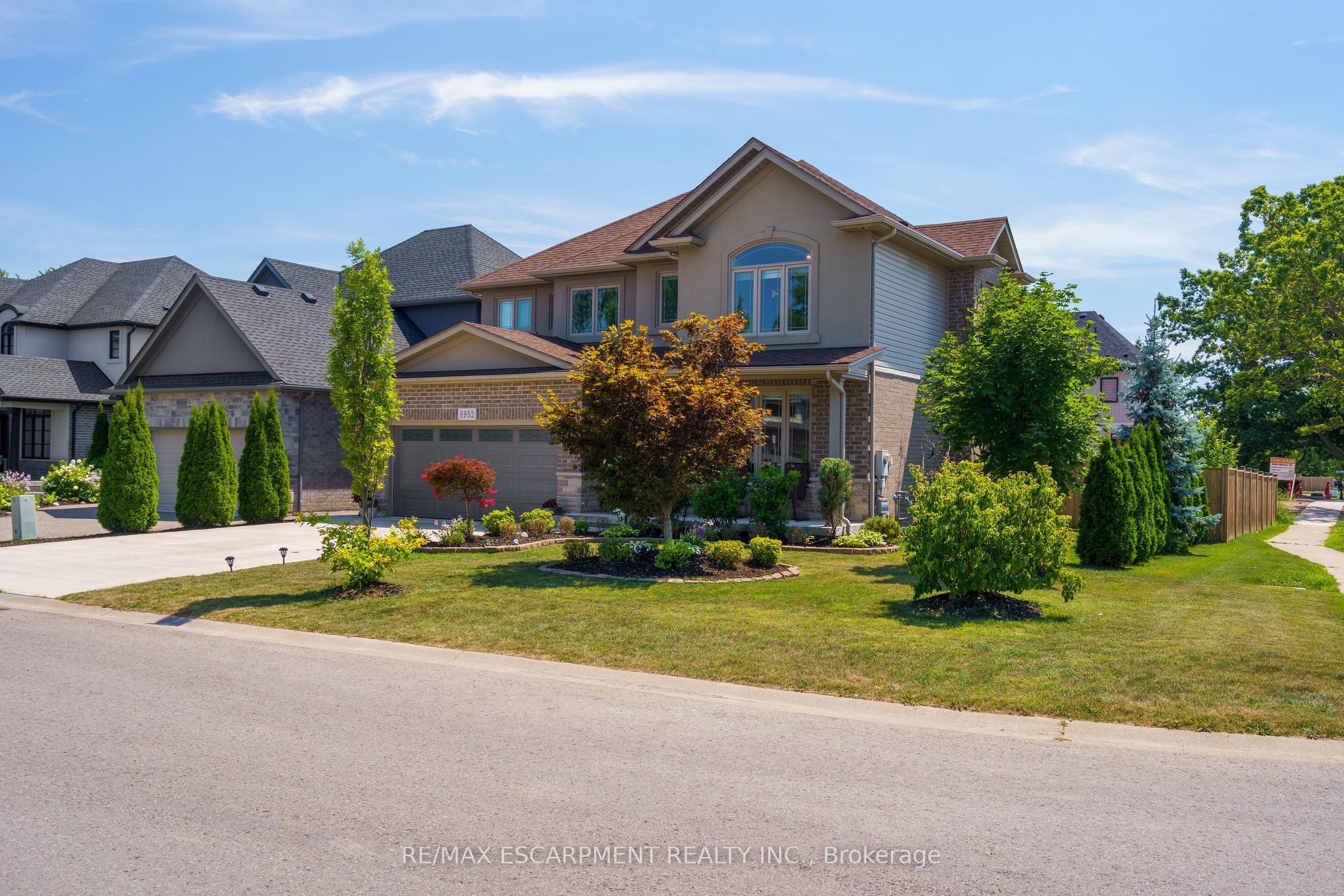 8952 Black Forest Cres Property Photo 1