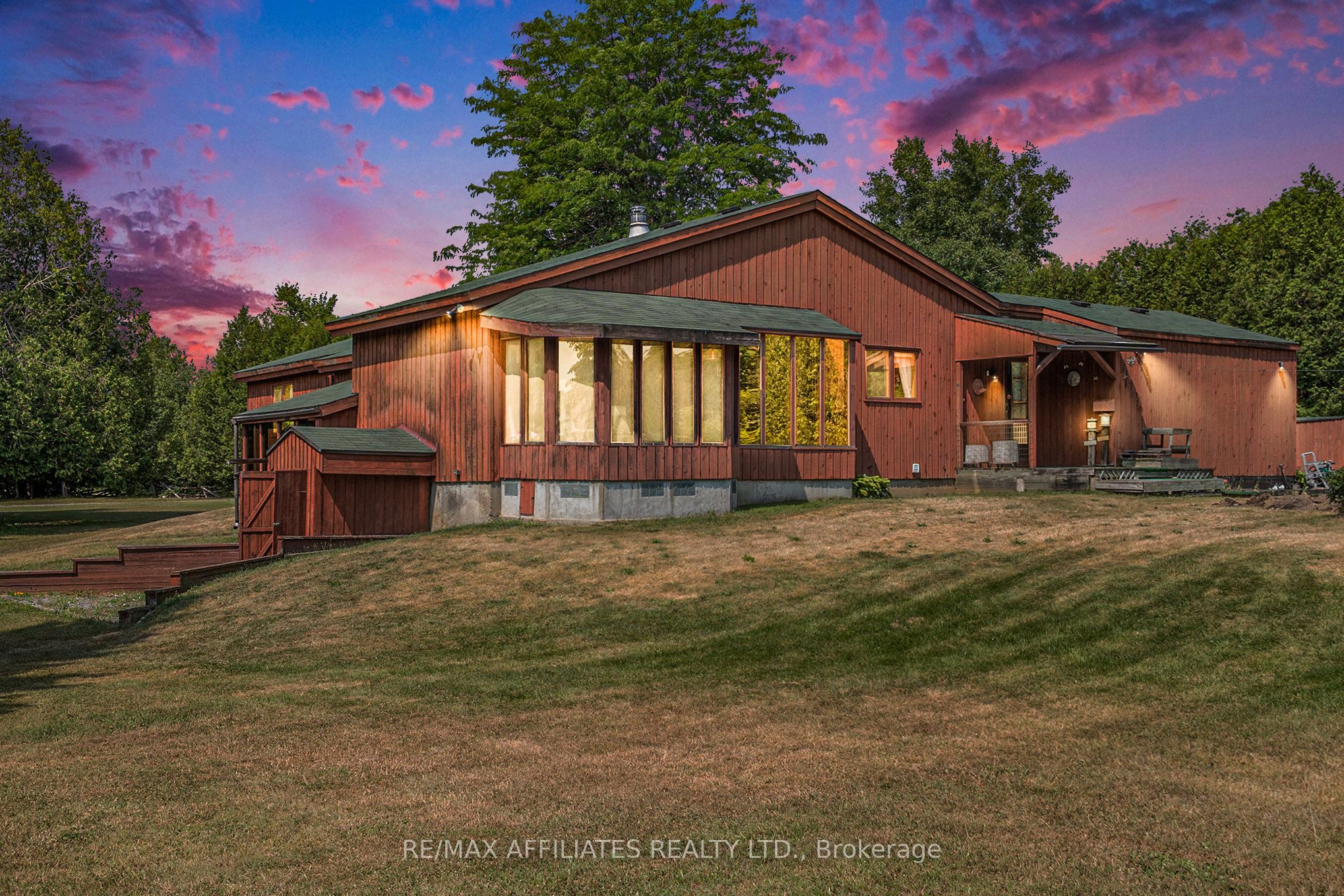 358 Davis Side Road