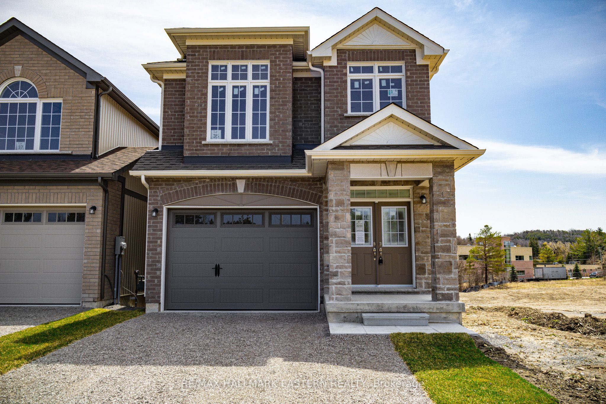 35 Coldbrook Drive Property Photo 1