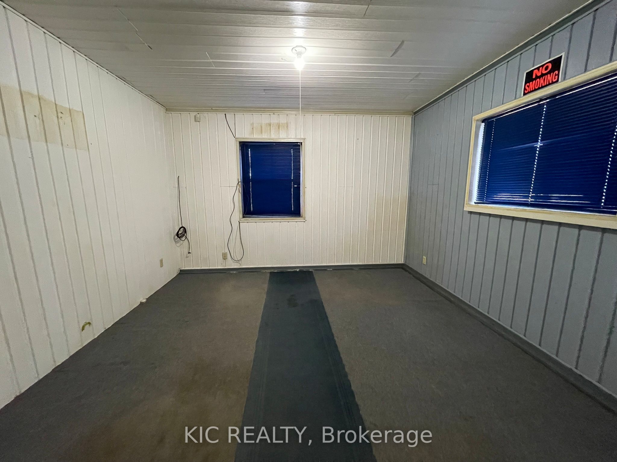 2183 Asphodel 5 Line Property Photo 10