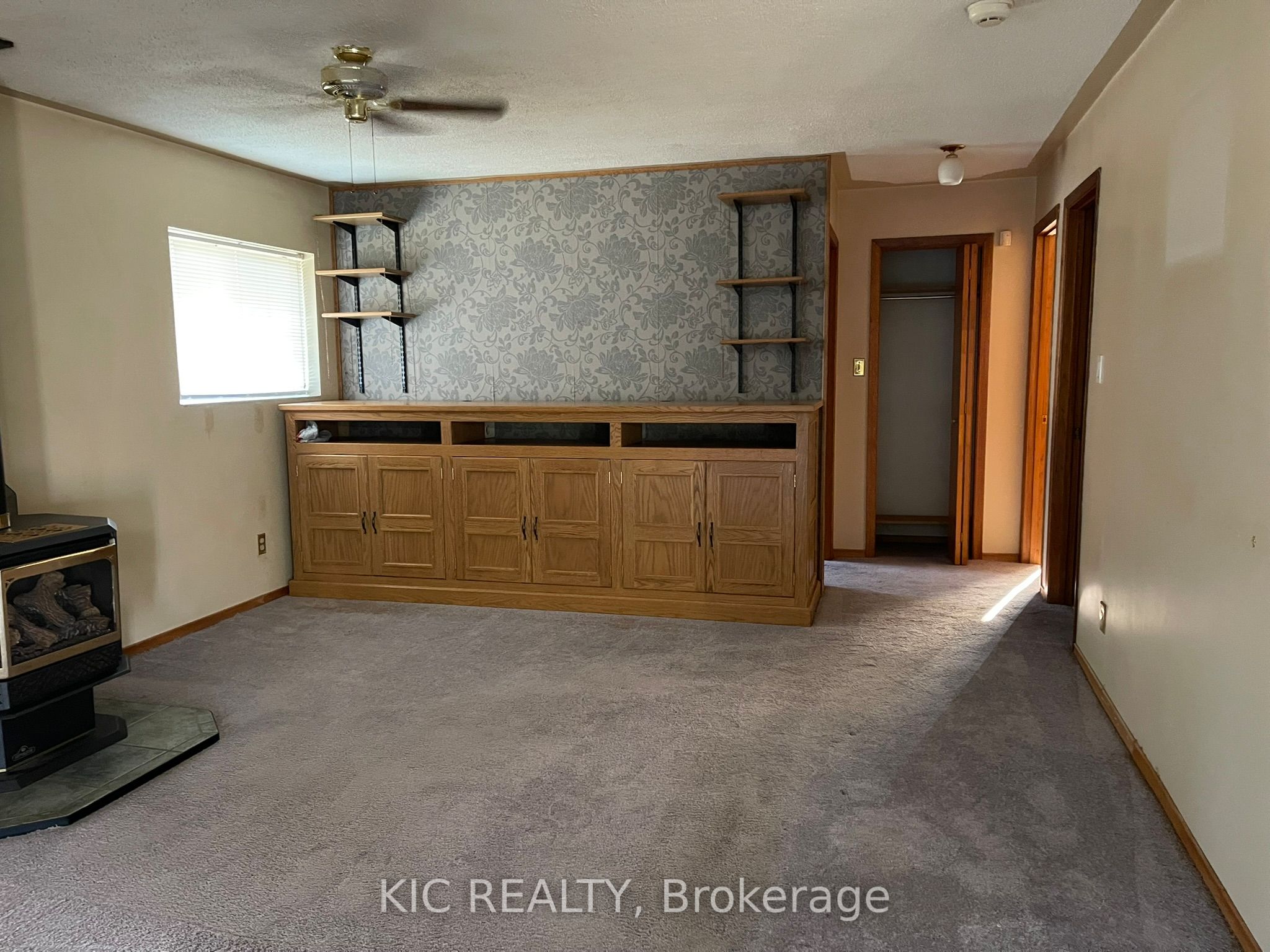 2183 Asphodel 5 Line Property Photo 20