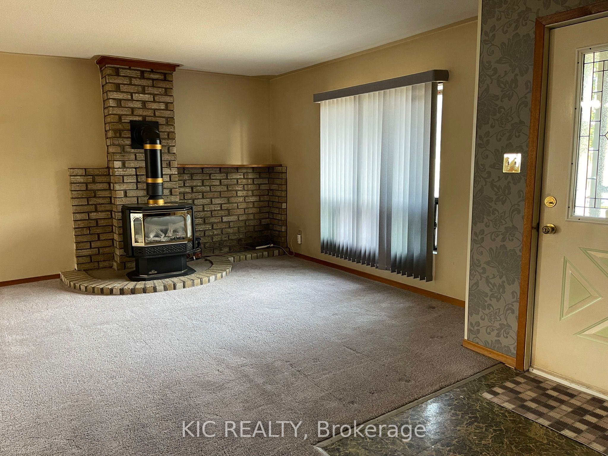 2183 Asphodel 5 Line Property Photo 22
