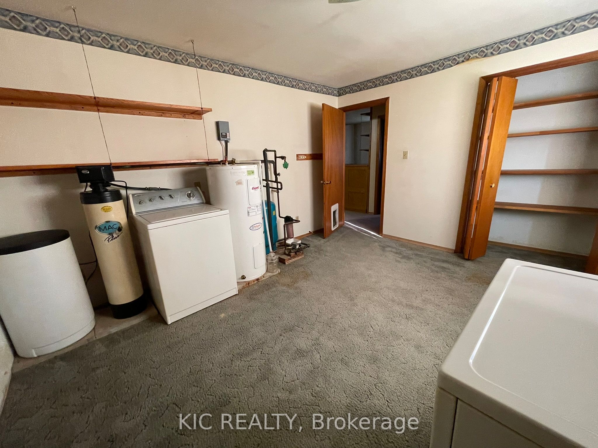 2183 Asphodel 5 Line Property Photo 28