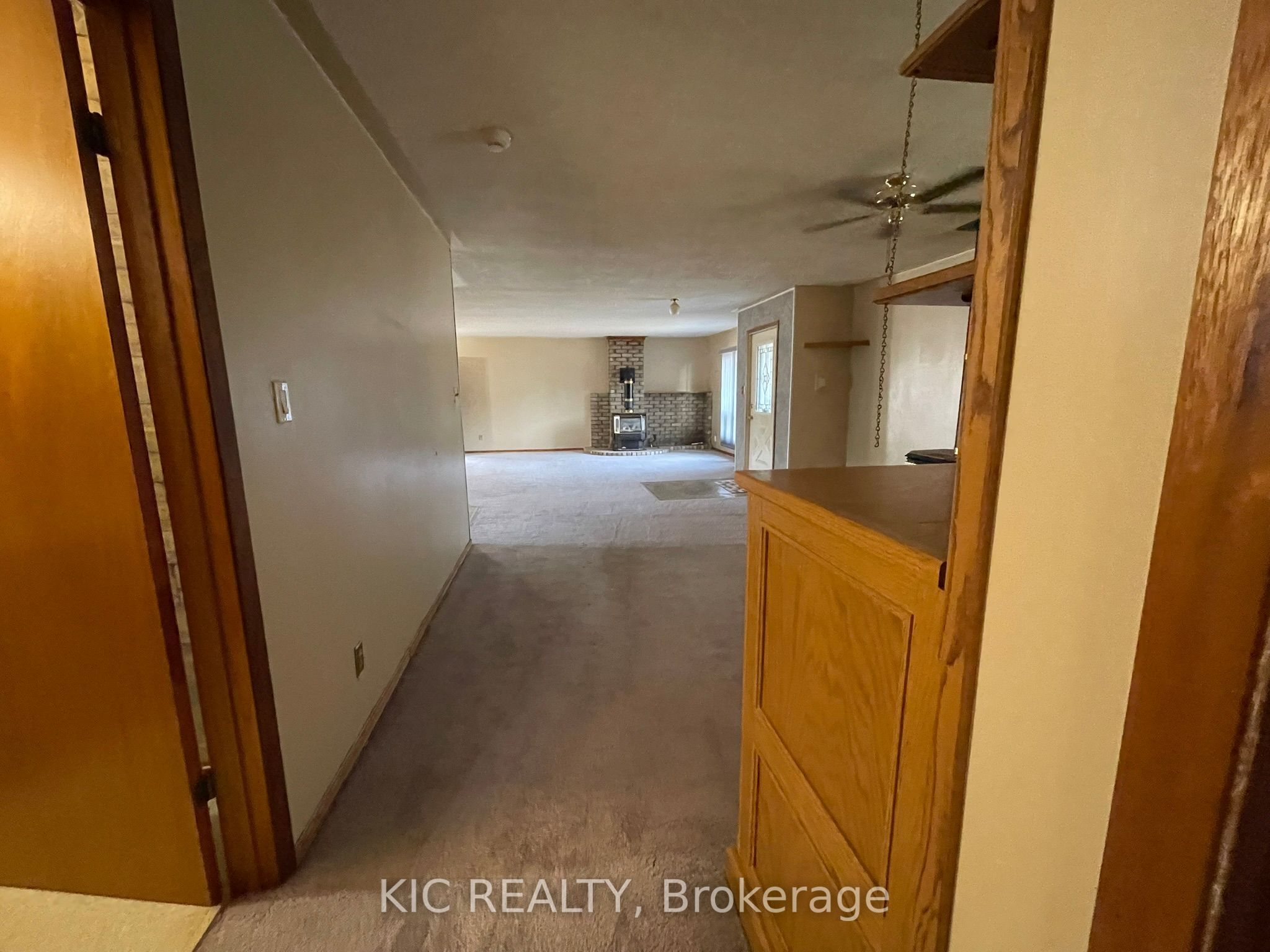 2183 Asphodel 5 Line Property Photo 31