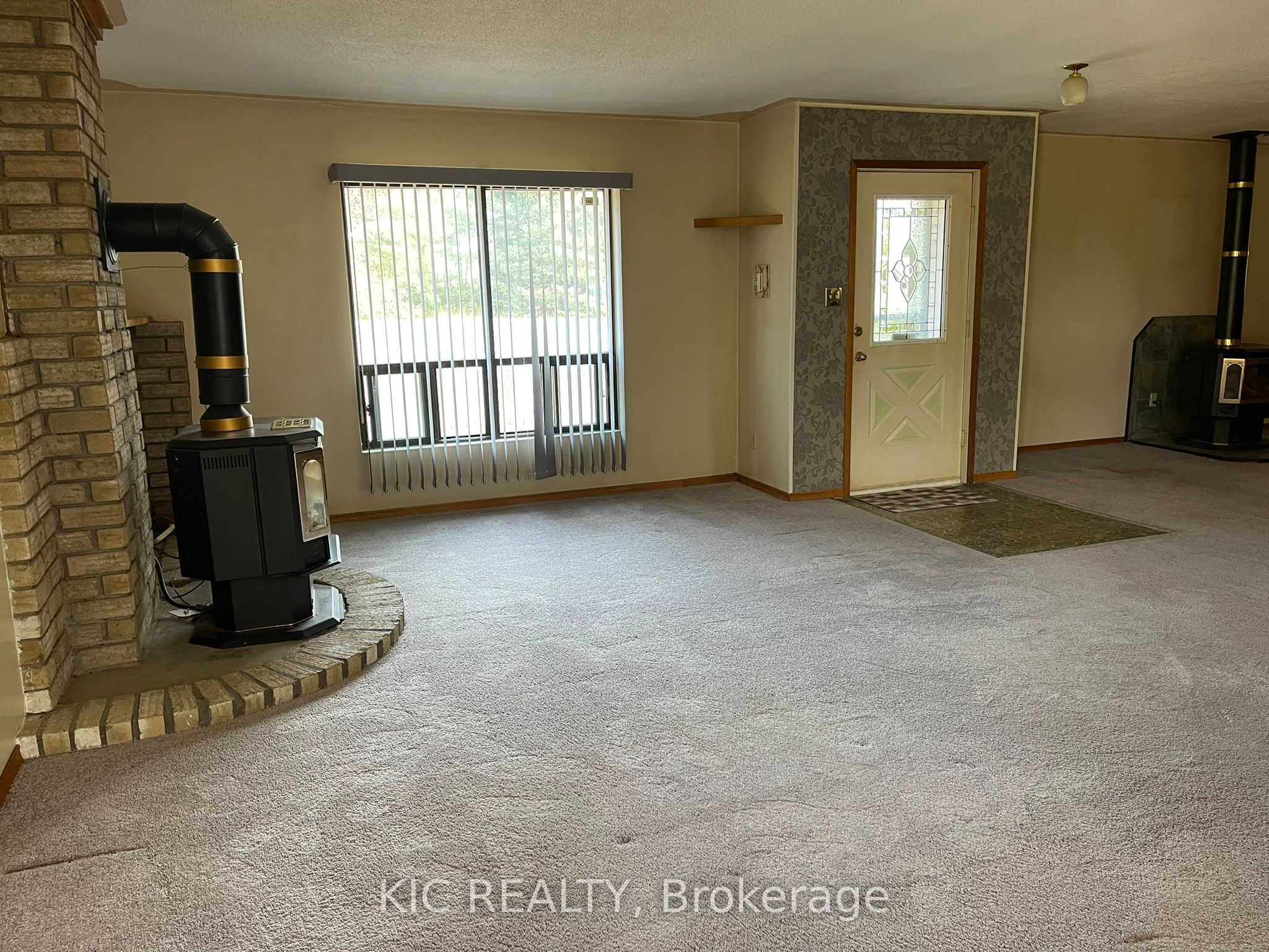 2183 Asphodel 5 Line Property Photo 33