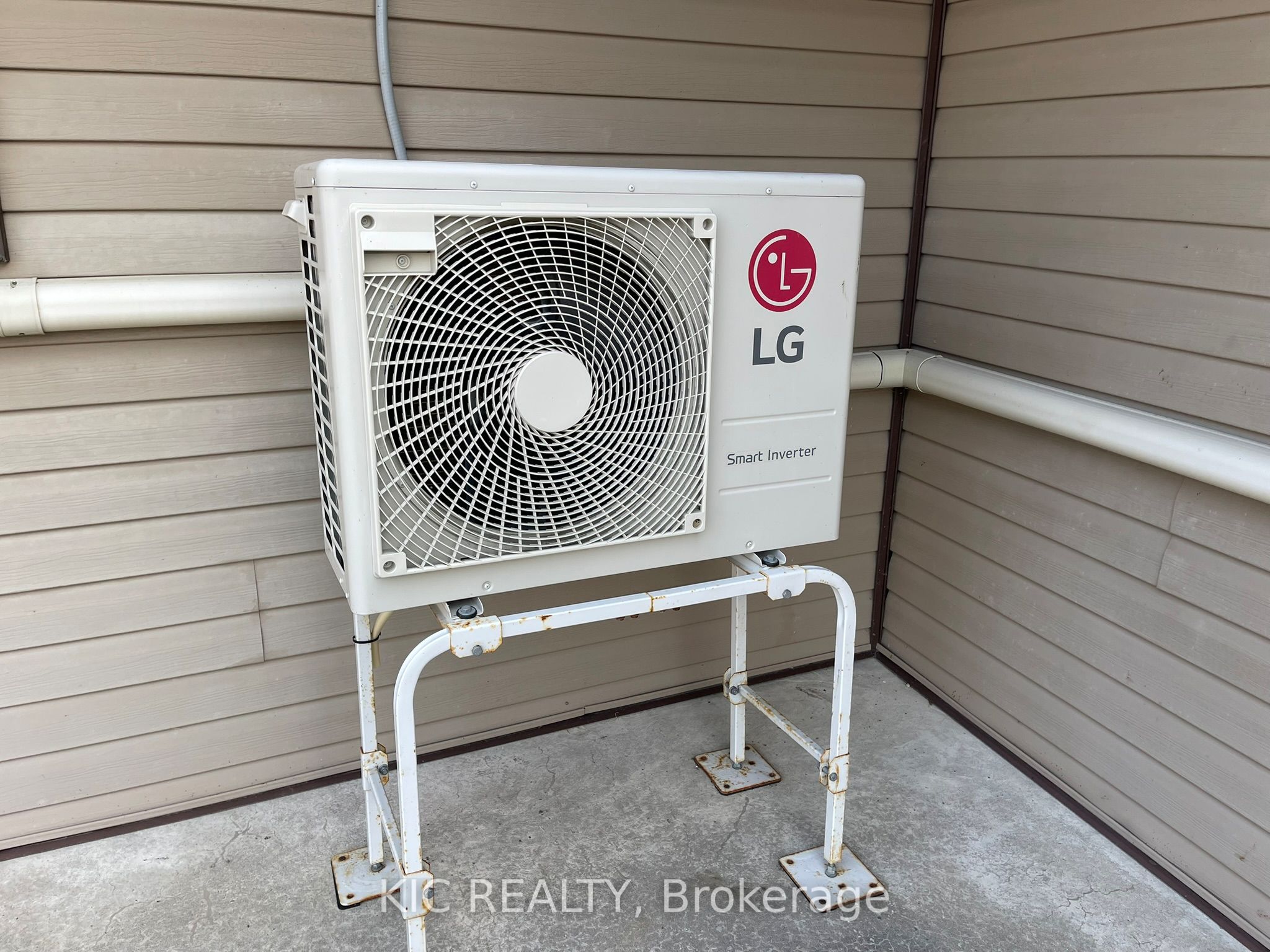 2183 Asphodel 5 Line Property Photo 34
