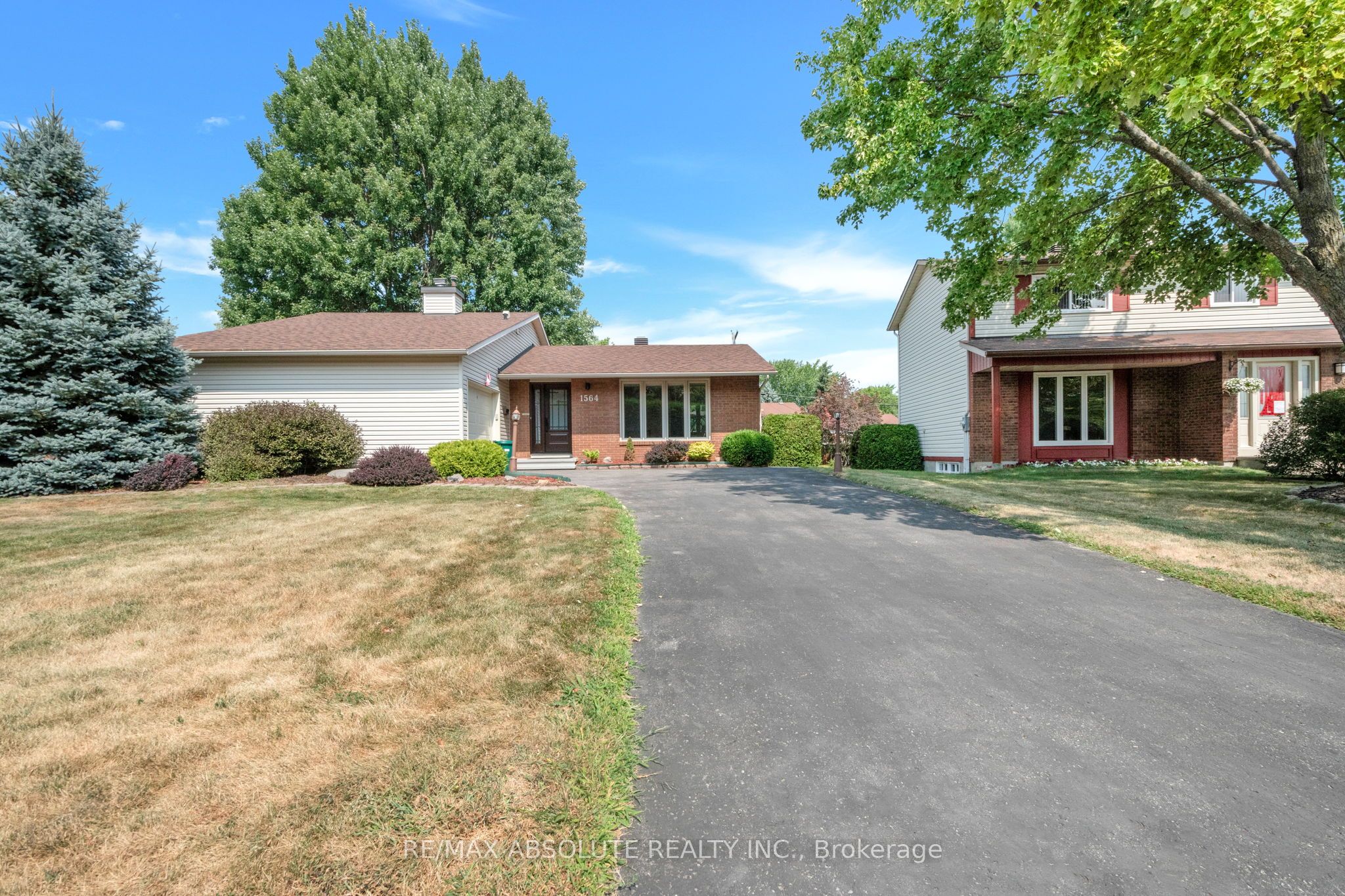 1564 Marcoux Dr Property Photo 1