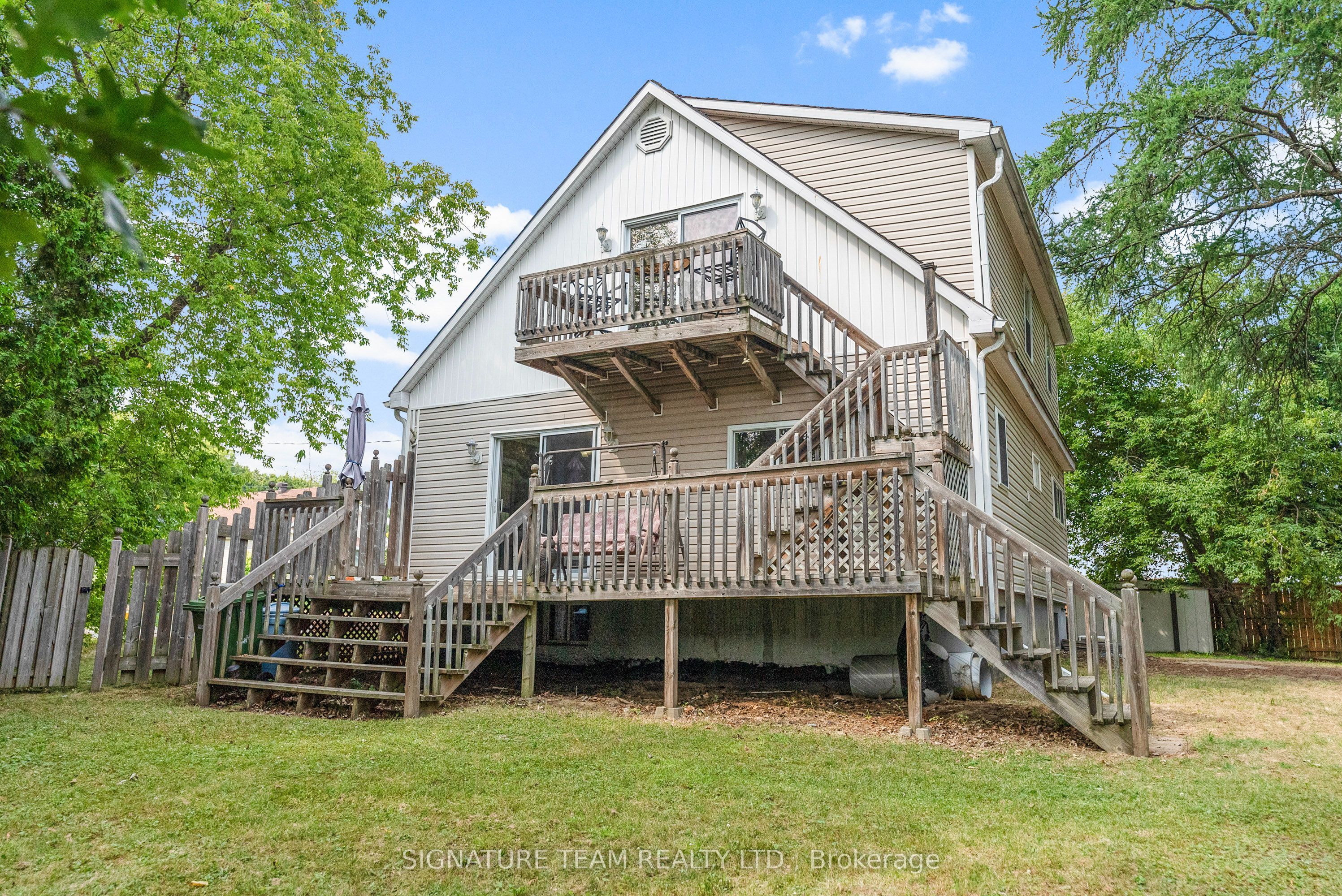 483 Draper St Property Photo 1