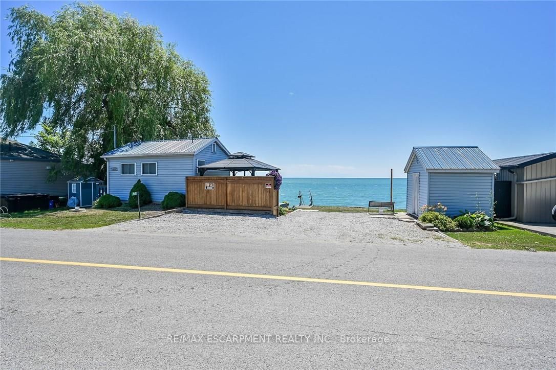 86 Lakeshore Road Property Photo 2
