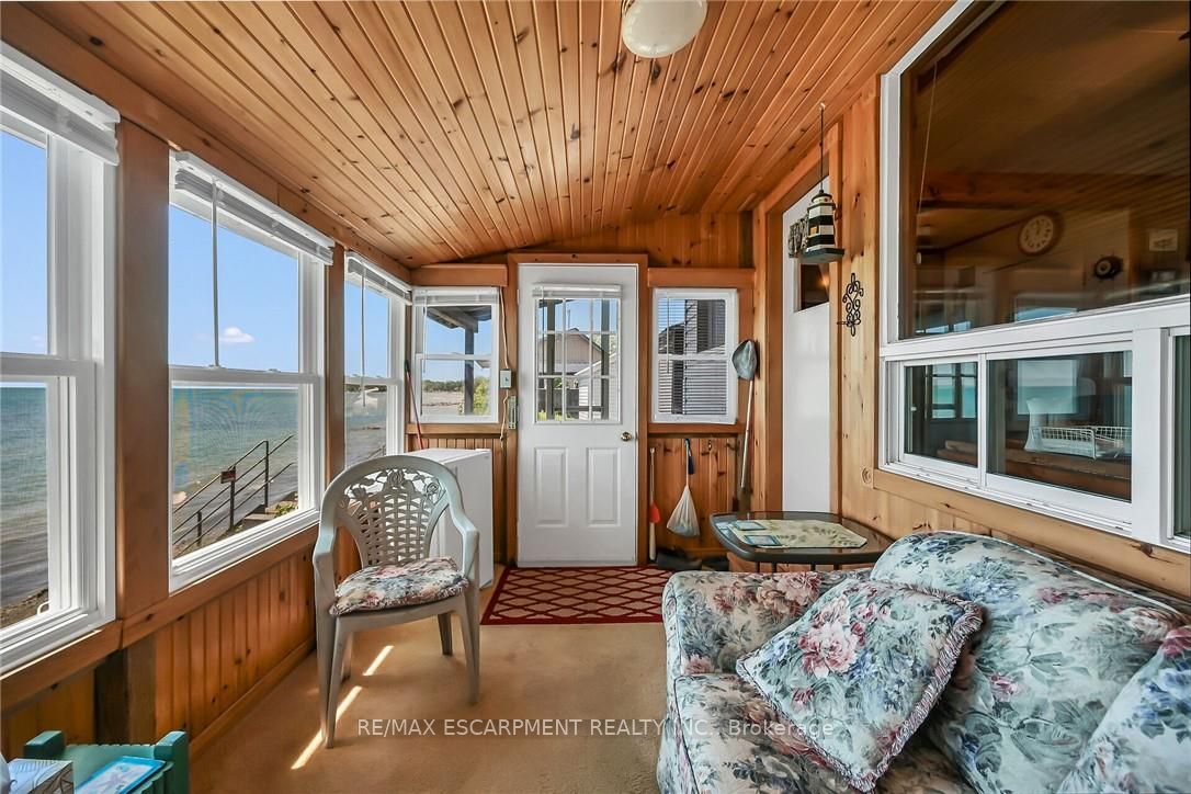 86 Lakeshore Road Property Photo 5